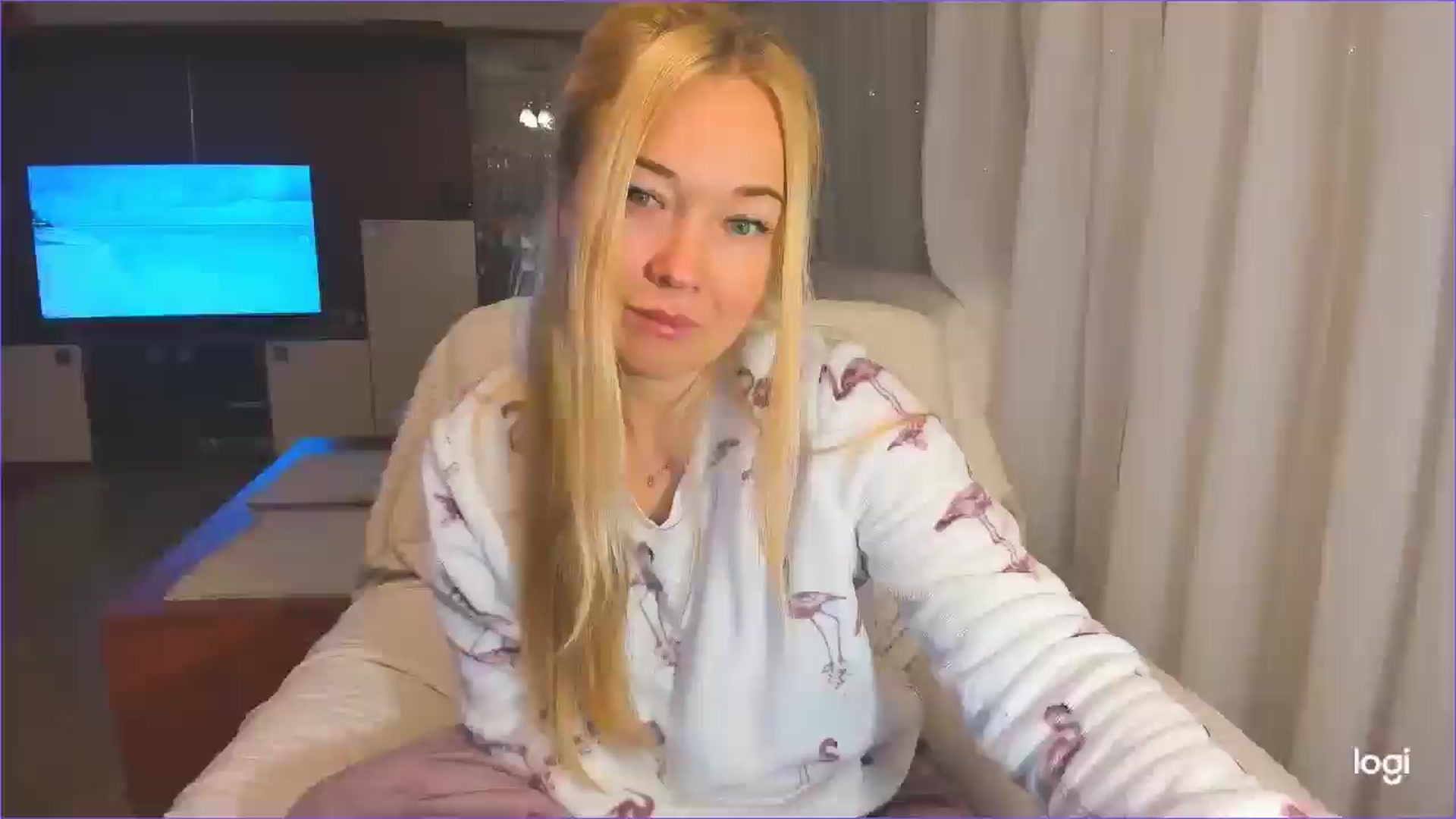 Gallery image thumbnail from FlamingoDream's myfreecams stream on, 12/04/2024, 03:18 image 13 of 20