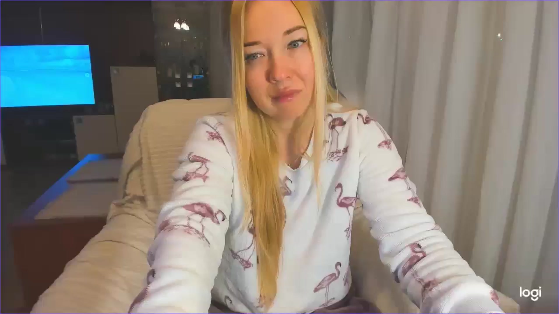 Gallery image thumbnail from FlamingoDream's myfreecams stream on, 12/04/2024, 03:18 image 7 of 20
