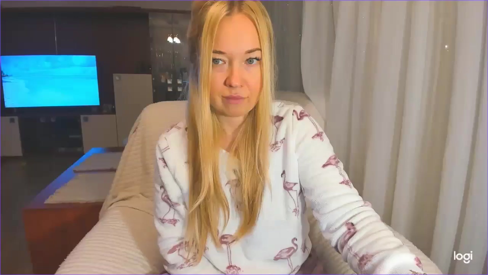 Gallery image thumbnail from FlamingoDream's myfreecams stream on, 12/04/2024, 04:26 image 16 of 20