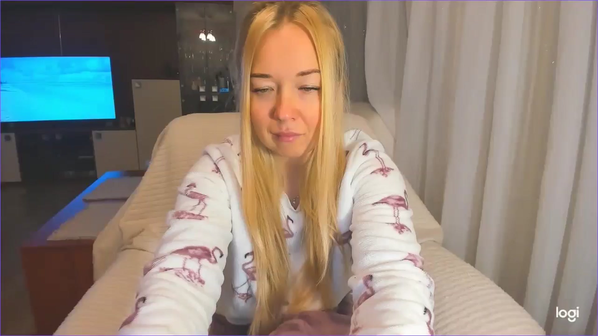 Gallery image thumbnail from FlamingoDream's myfreecams stream on, 12/04/2024, 04:26 image 1 of 20