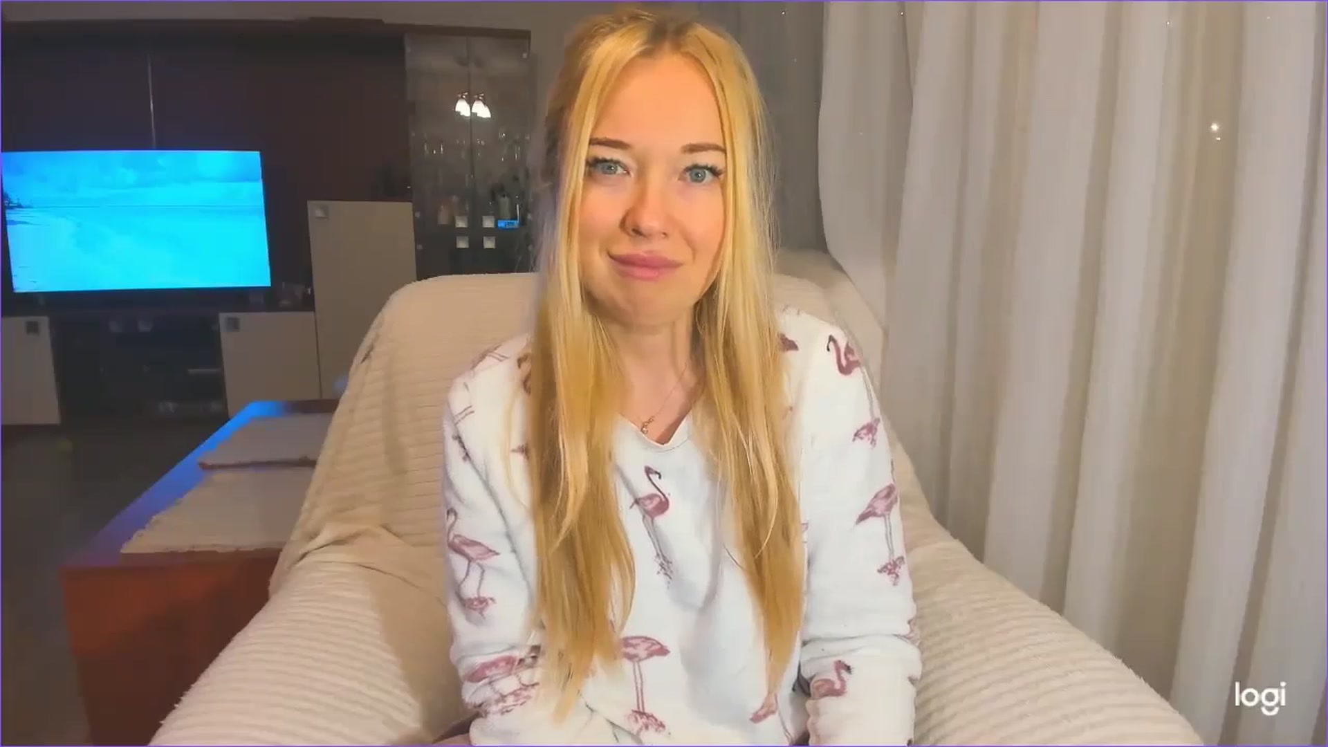 Gallery image thumbnail from FlamingoDream's myfreecams stream on, 12/04/2024, 04:26 image 19 of 20