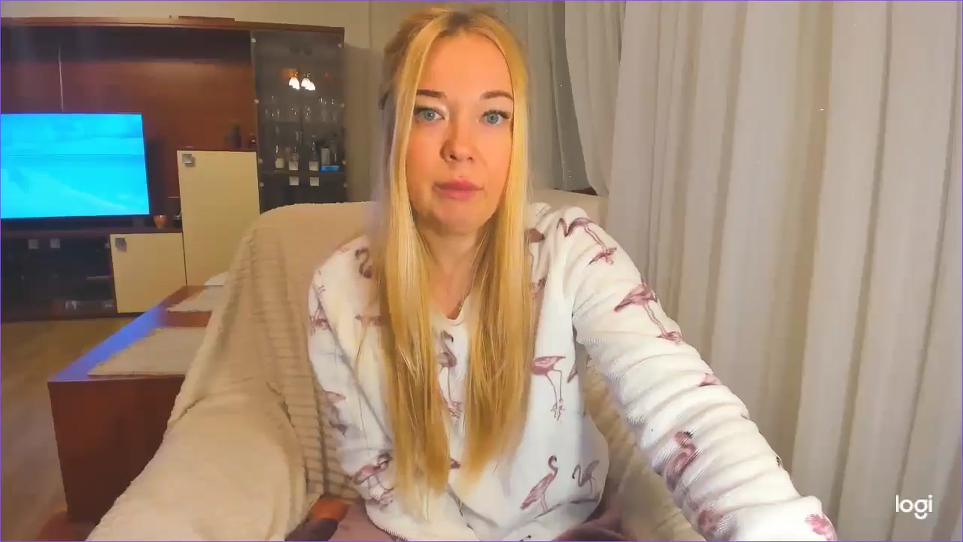 Gallery image thumbnail from FlamingoDream's myfreecams stream on, 12/05/2024, 03:03 image 13 of 20