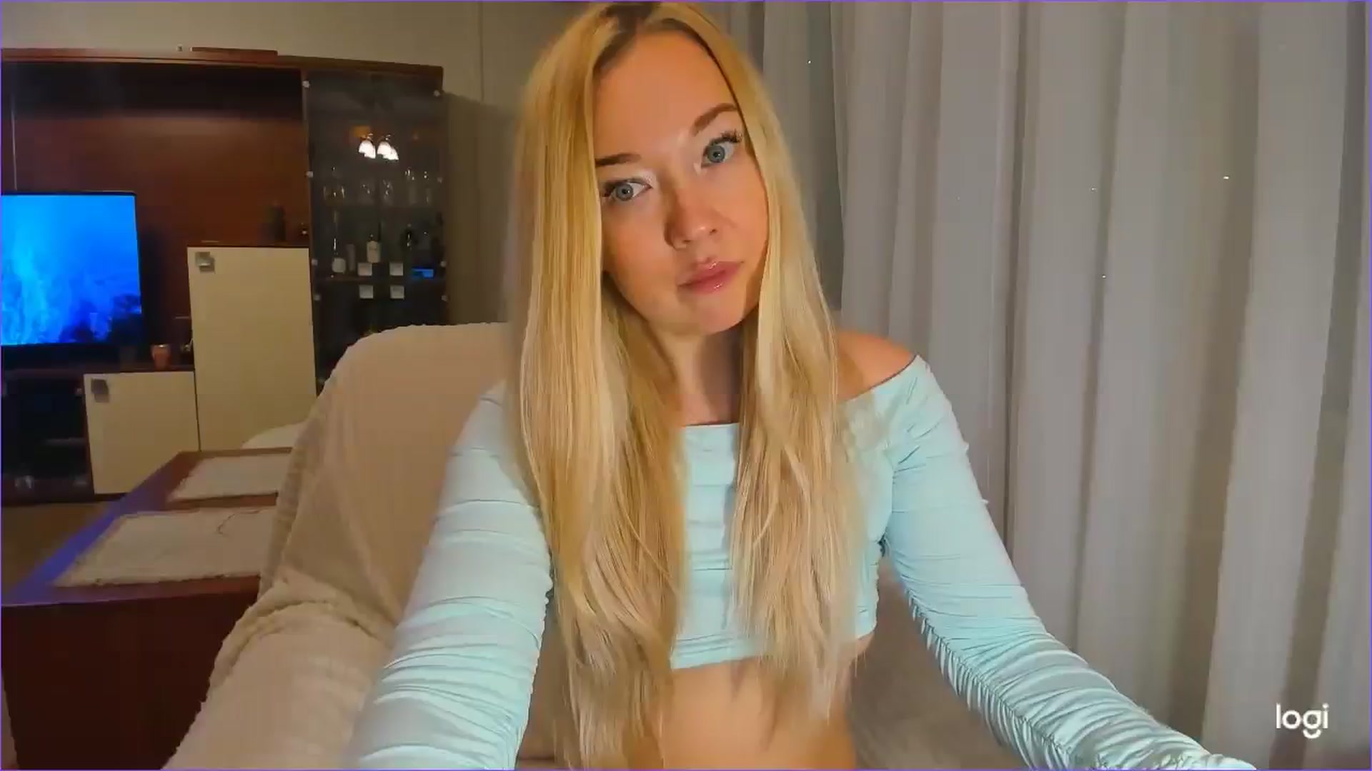 Gallery image thumbnail from FlamingoDream's myfreecams stream on, 12/06/2024, 22:27 image 9 of 20