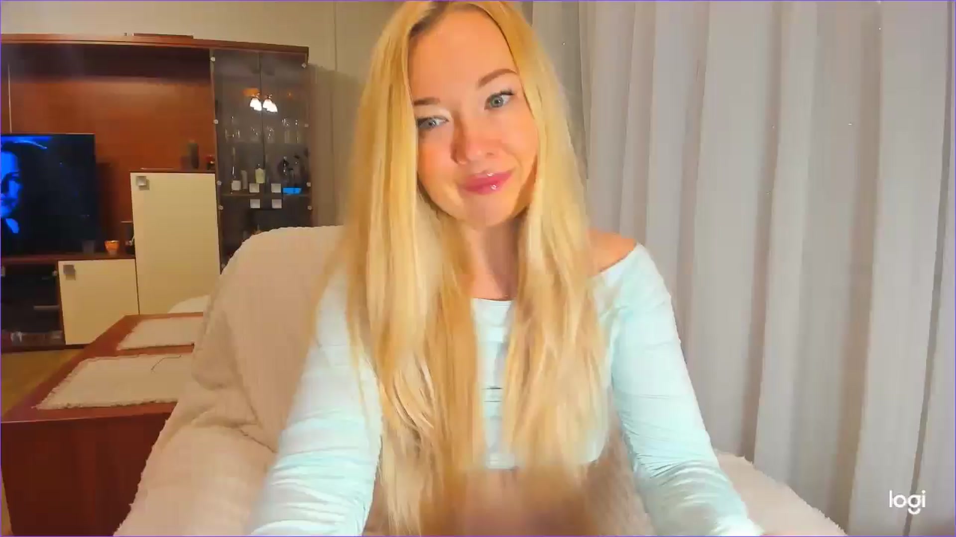 Gallery image thumbnail from FlamingoDream's myfreecams stream on, 12/06/2024, 22:27 image 4 of 20