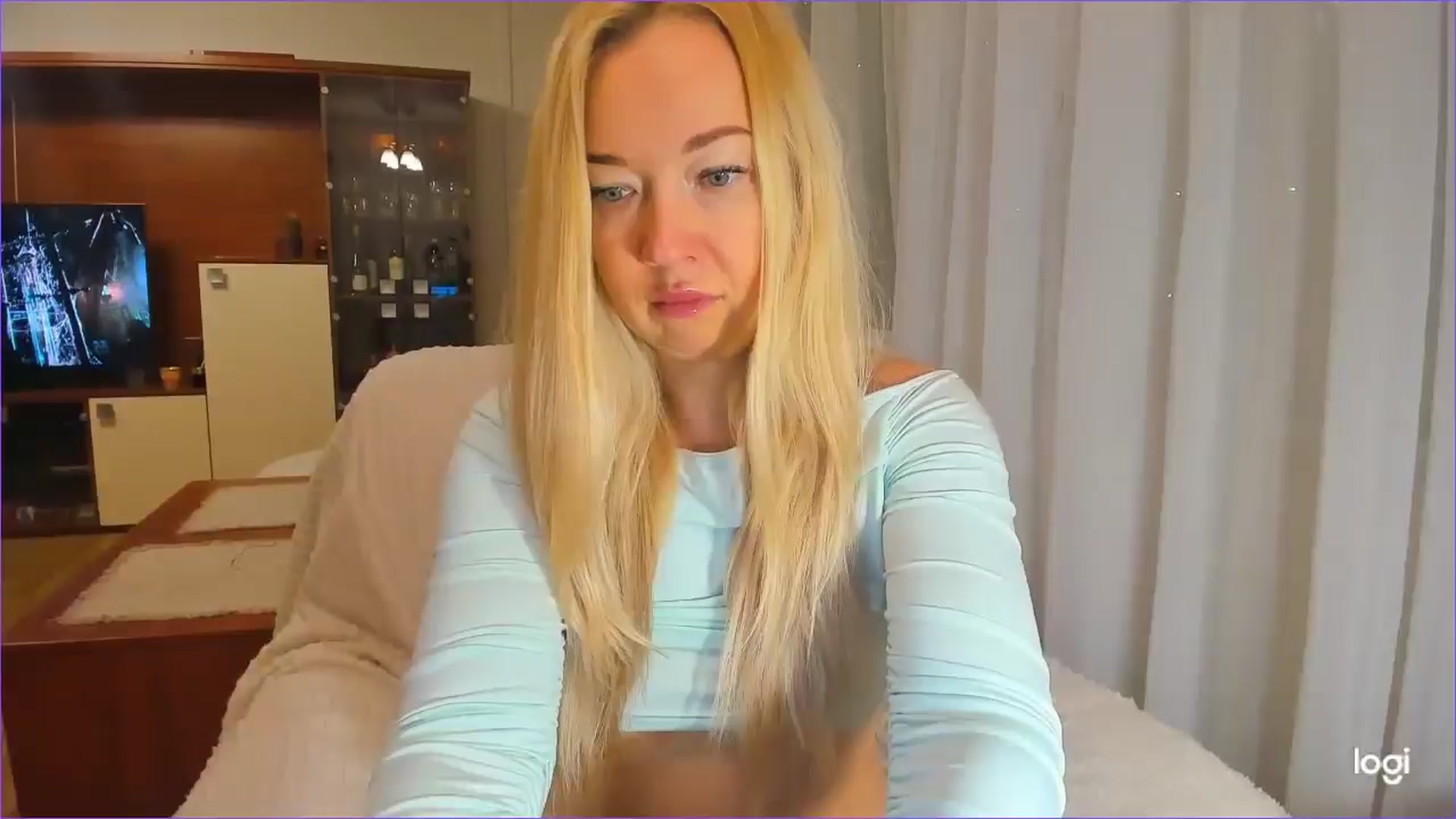 Gallery image thumbnail from FlamingoDream's myfreecams stream on, 12/06/2024, 22:27 image 5 of 20