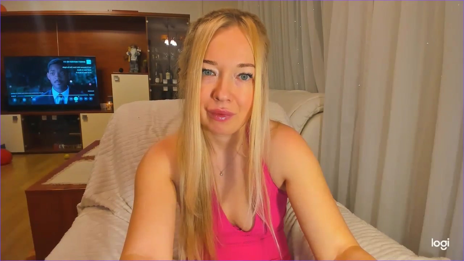 Gallery image thumbnail from FlamingoDream's myfreecams stream on, 12/09/2024, 23:30 image 14 of 20