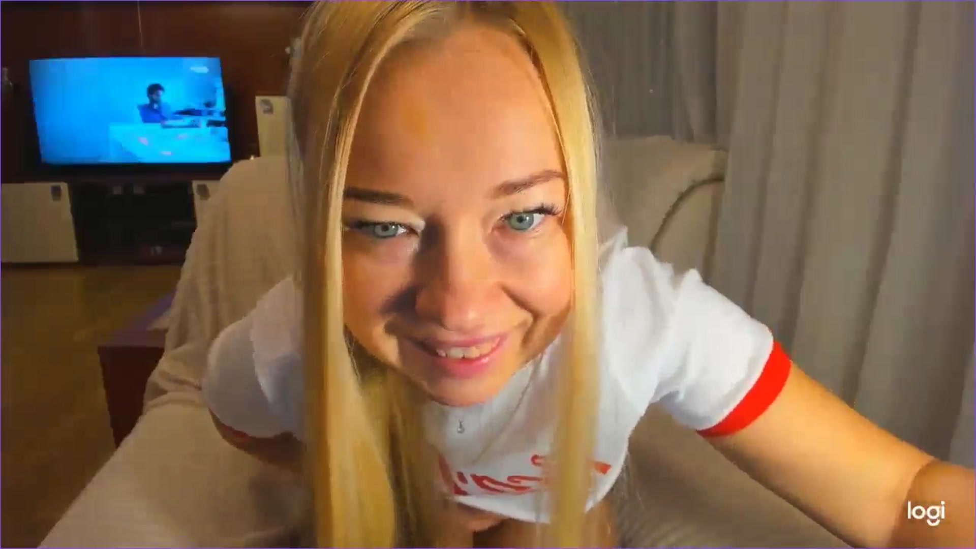Gallery image thumbnail from FlamingoDream's myfreecams stream on, 12/10/2024, 22:20 image 12 of 20
