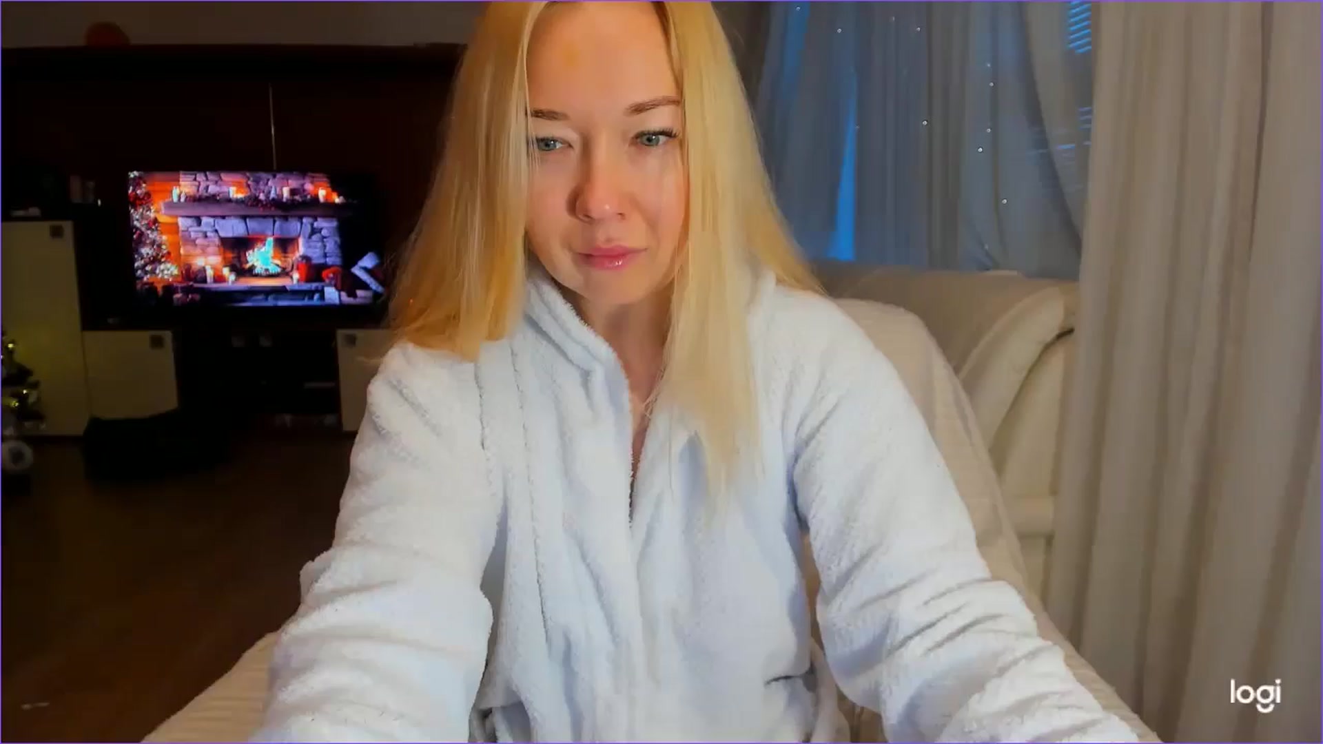 Gallery image thumbnail from FlamingoDream's myfreecams stream on, 12/11/2024, 15:52 image 3 of 20