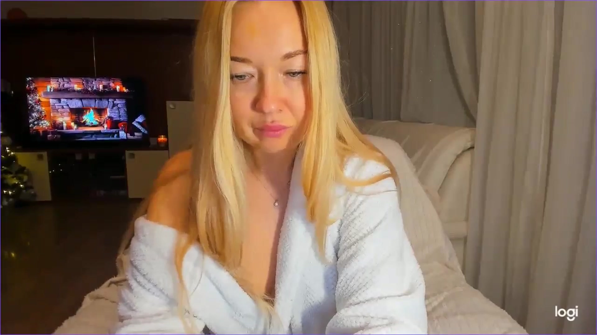 Gallery image thumbnail from FlamingoDream's myfreecams stream on, 12/12/2024, 02:03 image 4 of 20