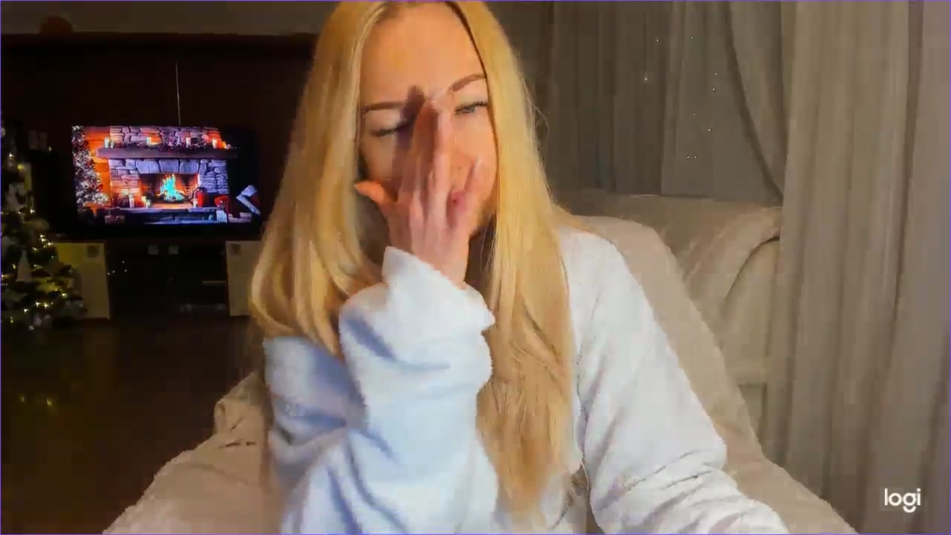 Gallery image thumbnail from FlamingoDream's myfreecams stream on, 12/12/2024, 02:03 image 3 of 20