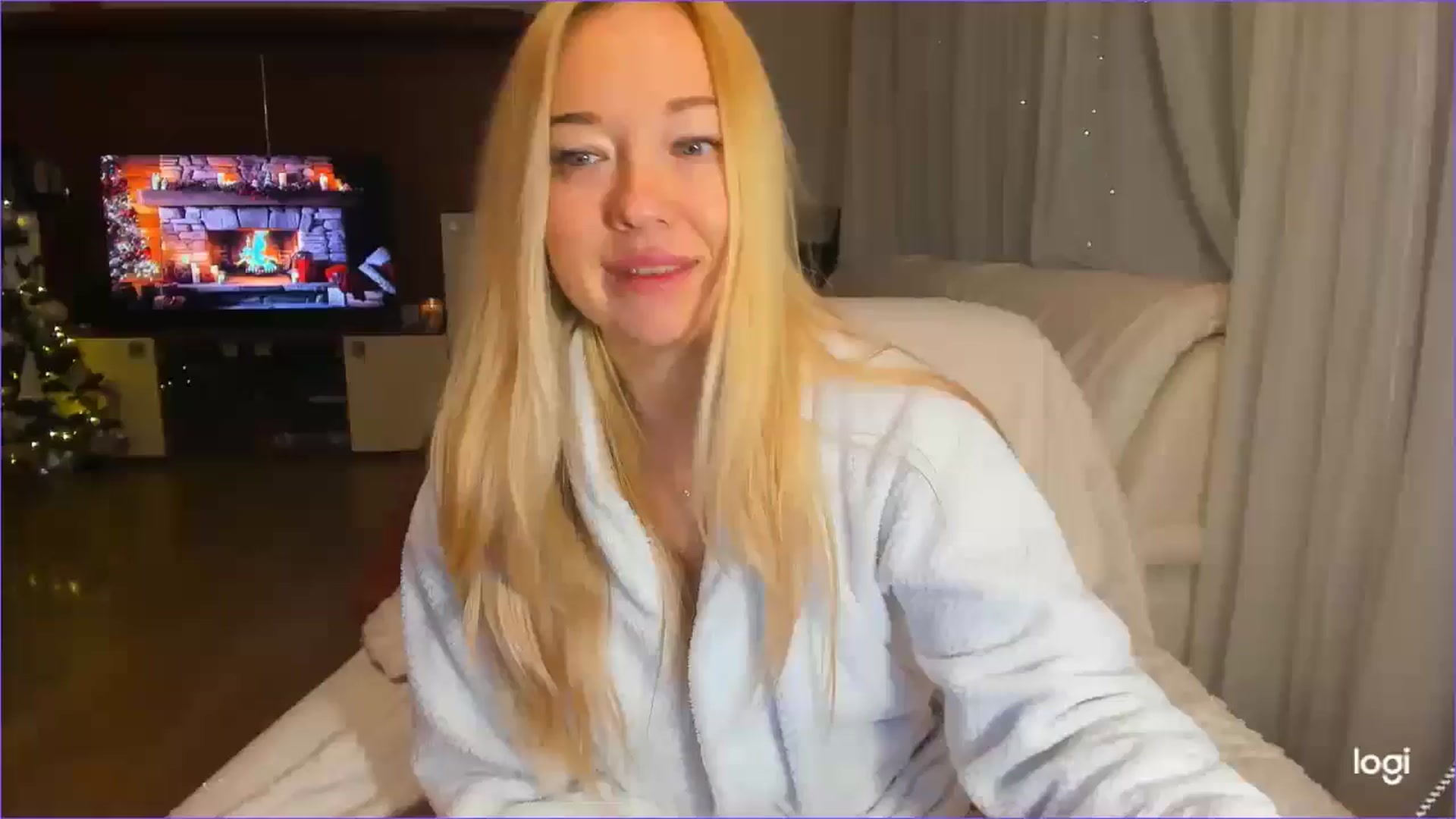 Gallery image thumbnail from FlamingoDream's myfreecams stream on, 12/12/2024, 02:31 image 20 of 20