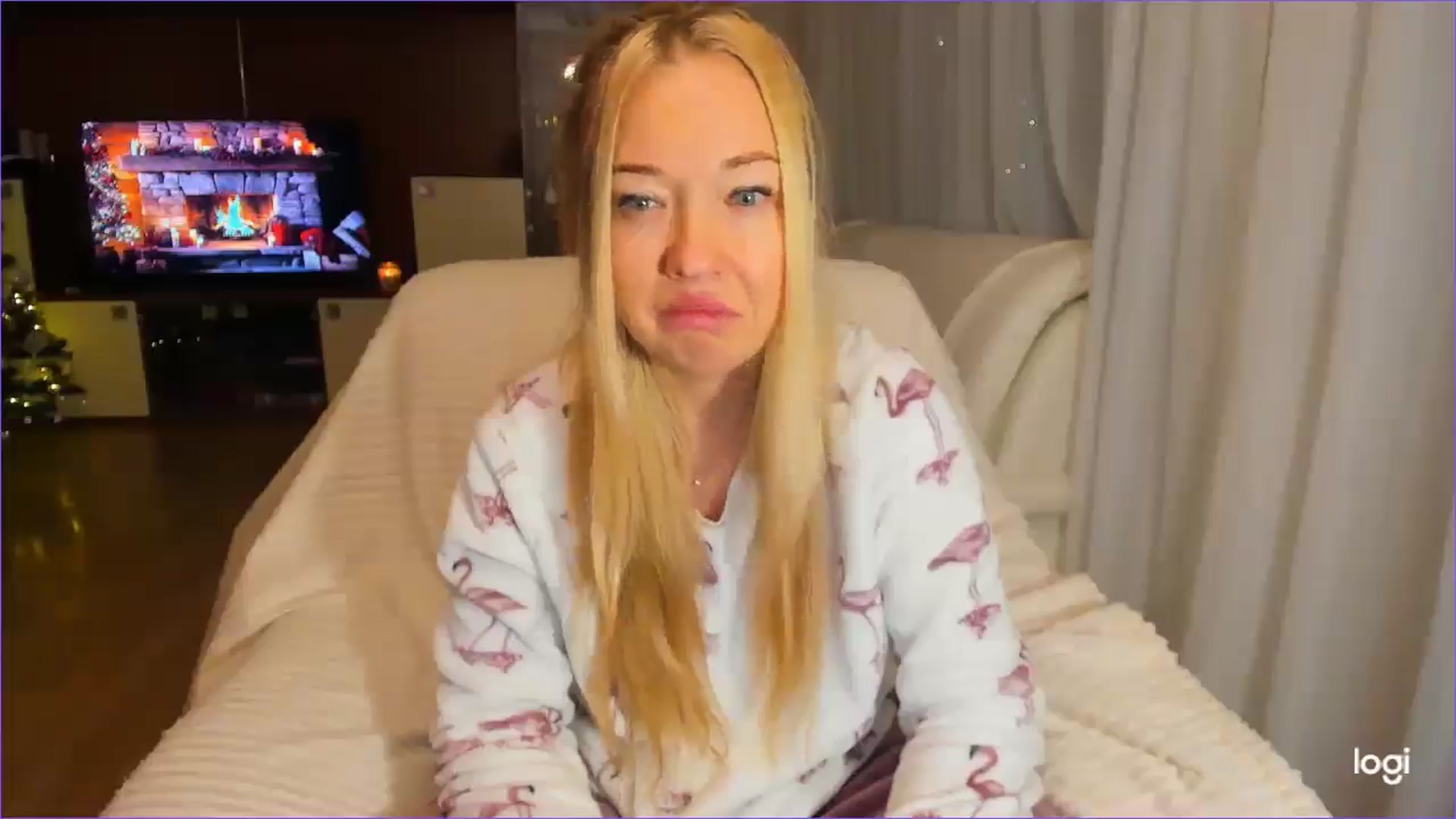 Gallery image thumbnail from FlamingoDream's myfreecams stream on, 12/13/2024, 02:51 image 8 of 20