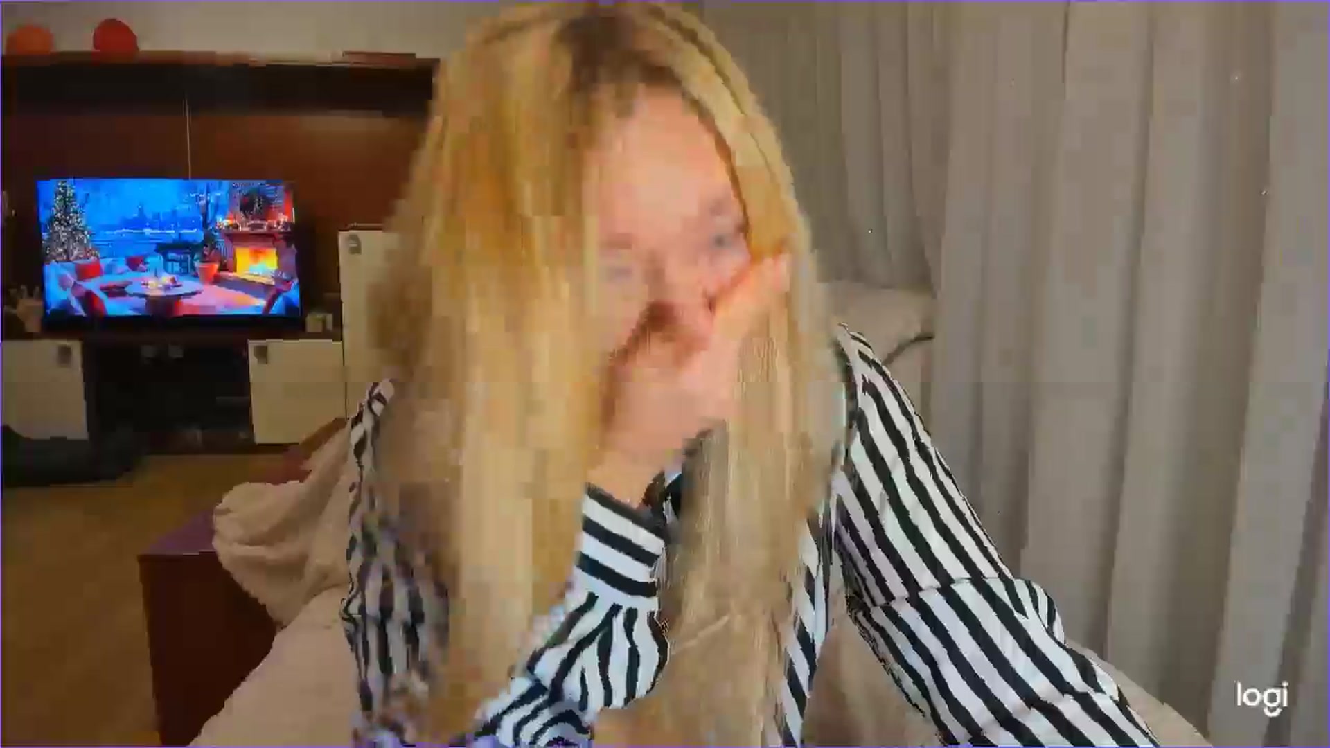 Gallery image thumbnail from FlamingoDream's myfreecams stream on, 12/16/2024, 22:07 image 18 of 20