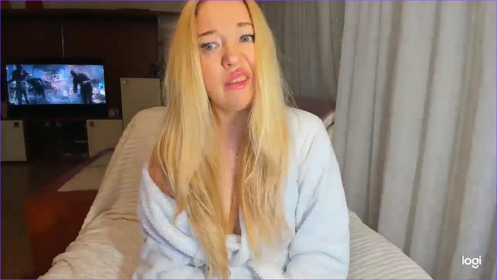 Gallery image thumbnail from FlamingoDream's myfreecams stream on, 12/18/2024, 01:56 image 19 of 20