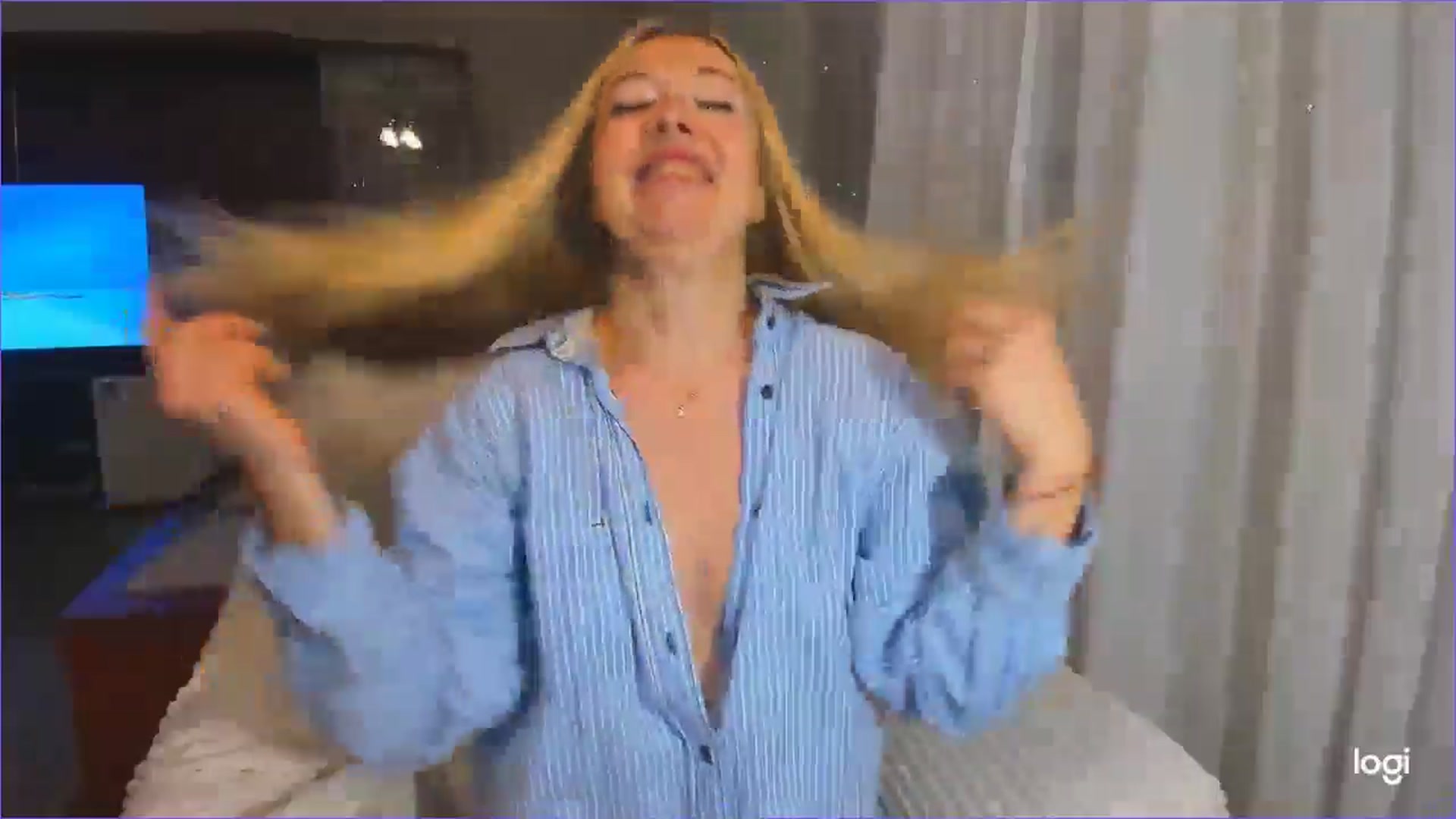 Gallery image thumbnail from FlamingoDream's myfreecams stream on, 12/18/2024, 22:01 image 8 of 20