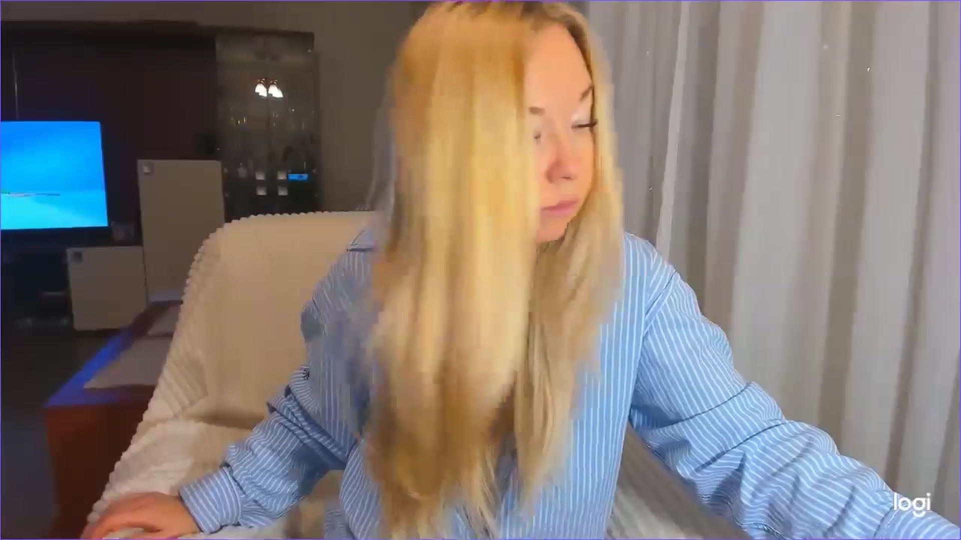 Gallery image thumbnail from FlamingoDream's myfreecams stream on, 12/18/2024, 22:01 image 4 of 20
