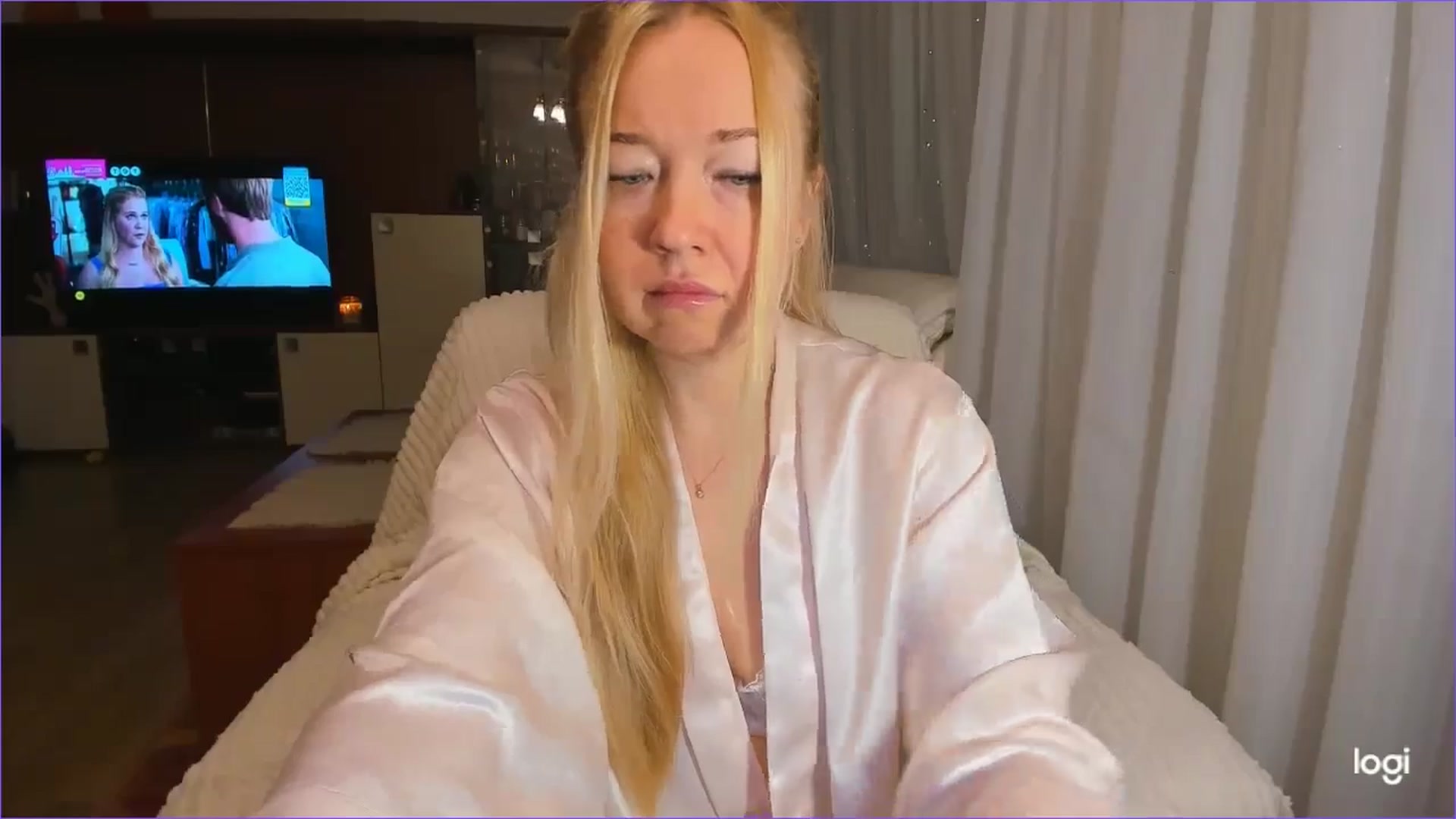 Gallery image thumbnail from FlamingoDream's myfreecams stream on, 12/23/2024, 22:09 image 5 of 20