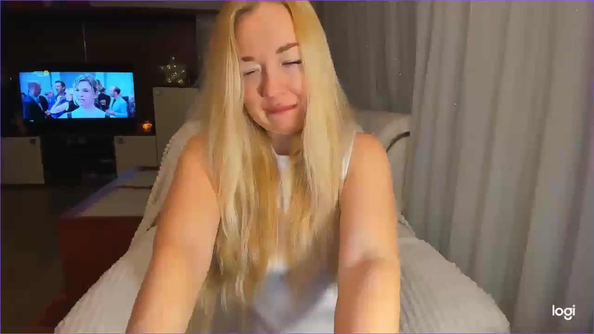Gallery image thumbnail from FlamingoDream's myfreecams stream on, 12/27/2024, 01:11 image 2 of 20