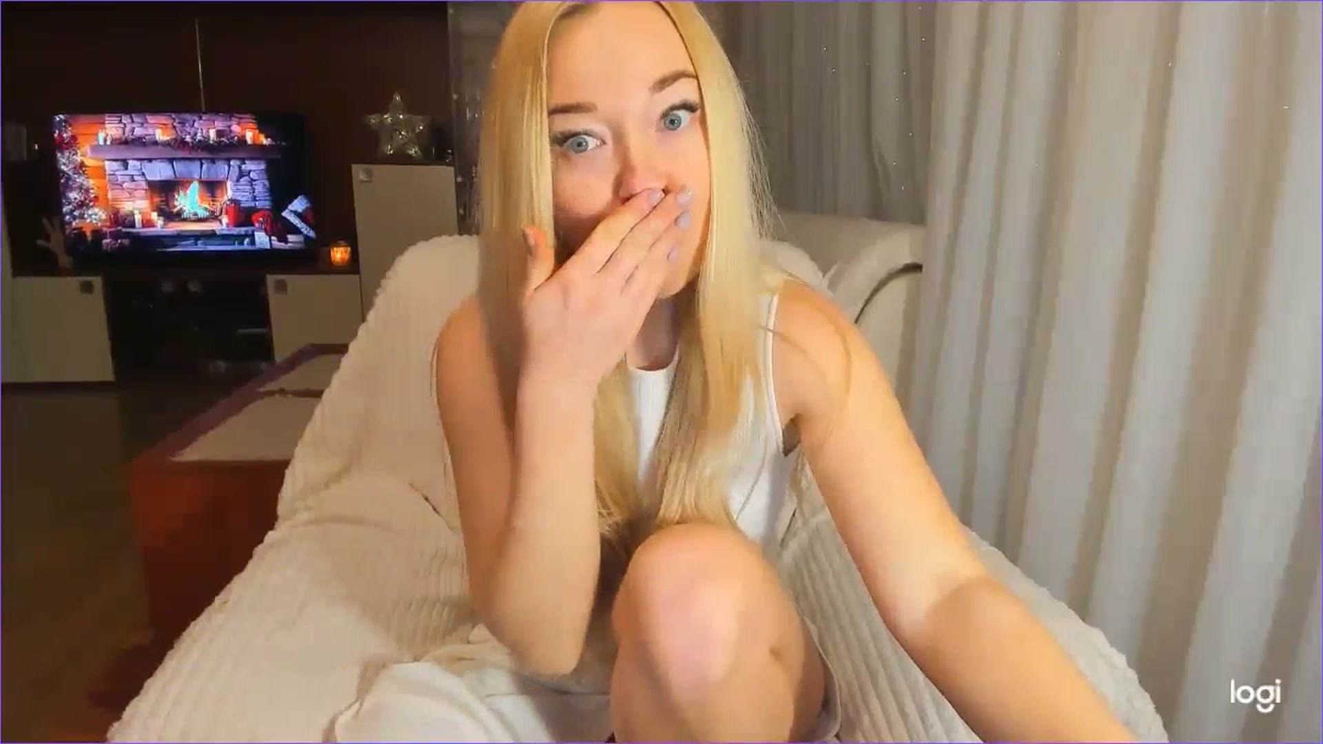 Gallery image thumbnail from FlamingoDream's myfreecams stream on, 12/27/2024, 04:46 image 4 of 20