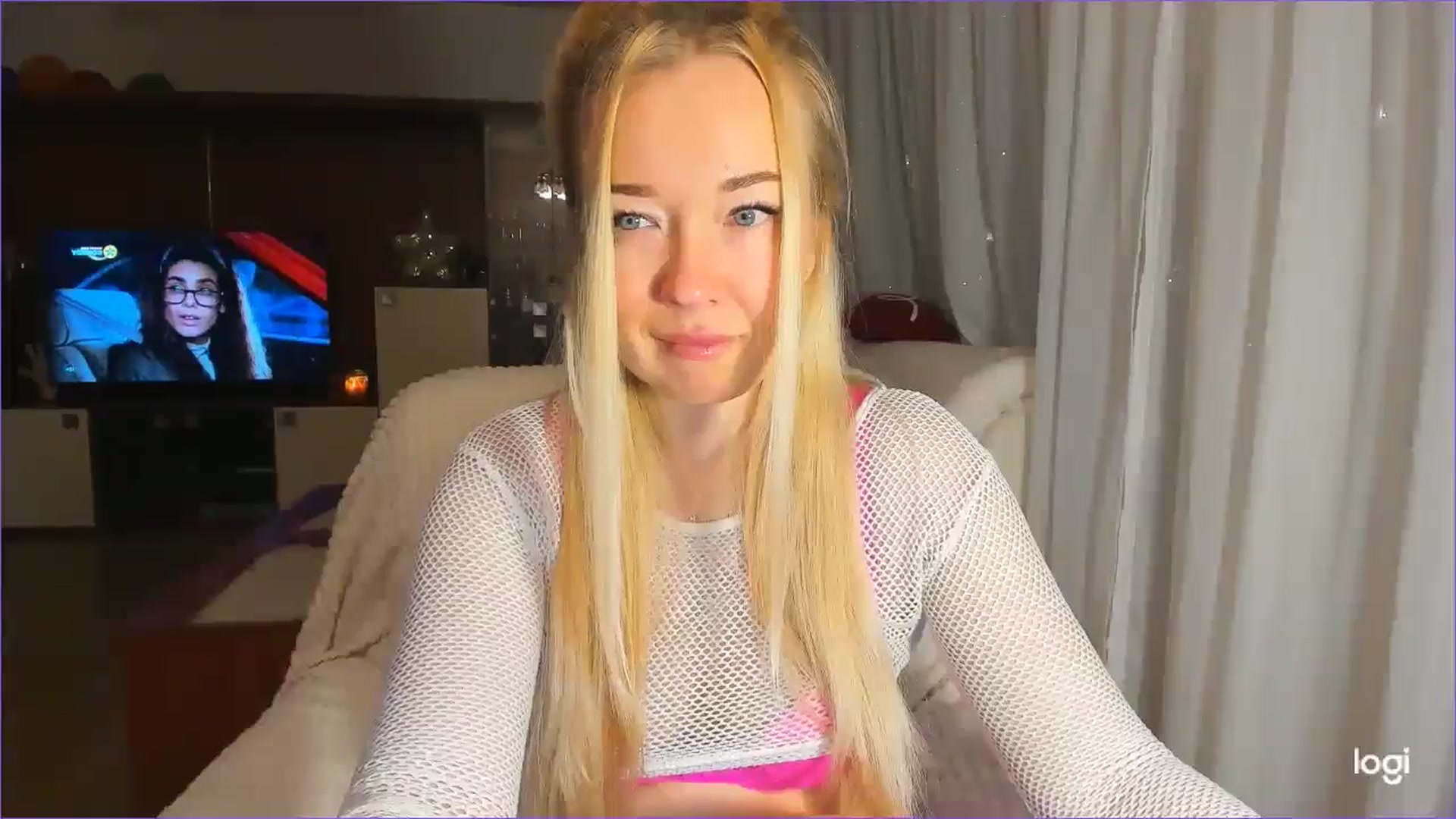 Gallery image thumbnail from FlamingoDream's myfreecams stream on, 12/27/2024, 22:09 image 9 of 20