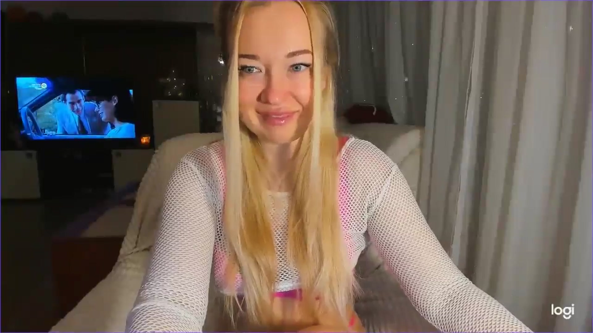 Gallery image thumbnail from FlamingoDream's myfreecams stream on, 12/27/2024, 22:09 image 12 of 20