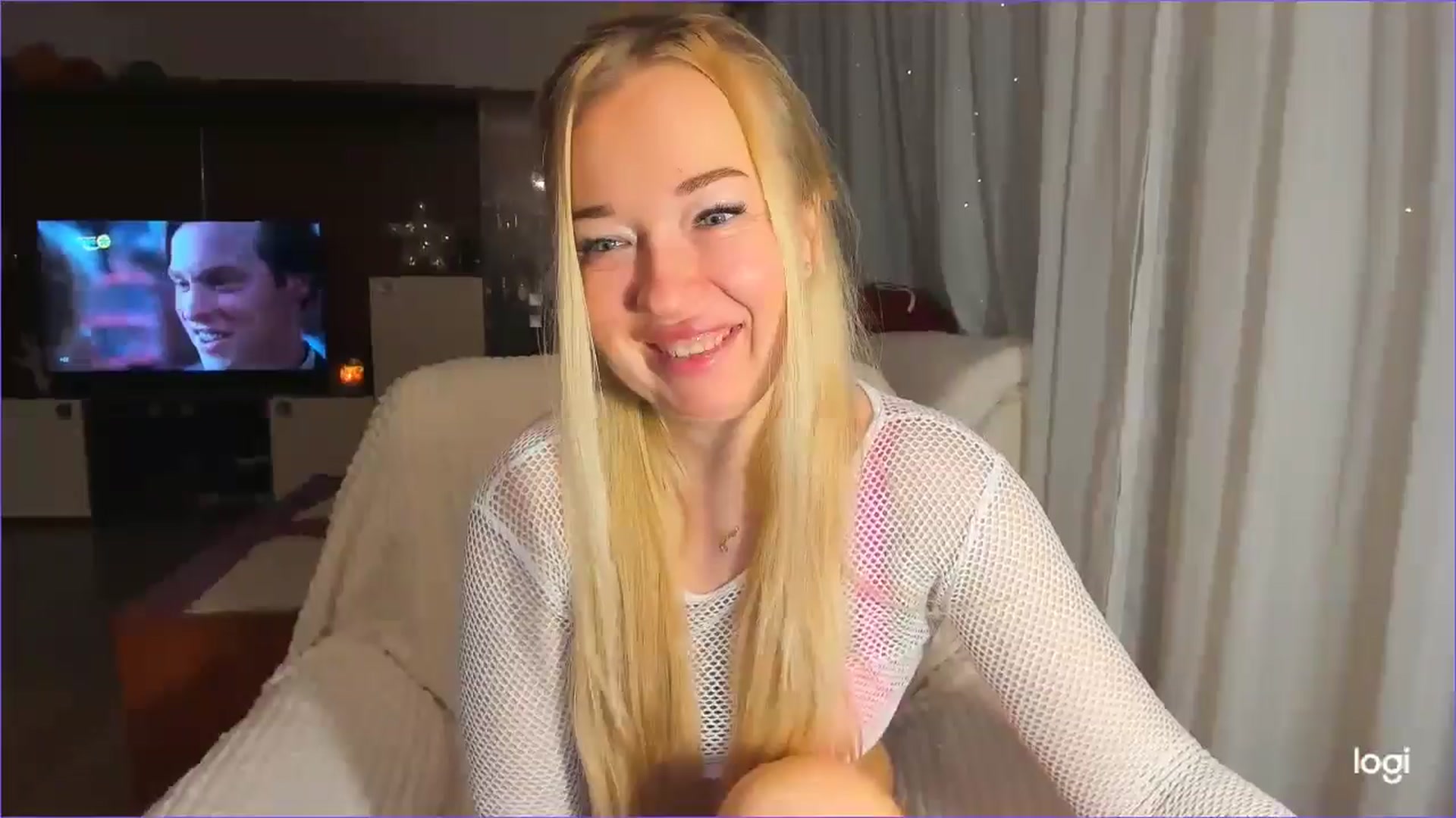 Gallery image thumbnail from FlamingoDream's myfreecams stream on, 12/27/2024, 22:09 image 19 of 20