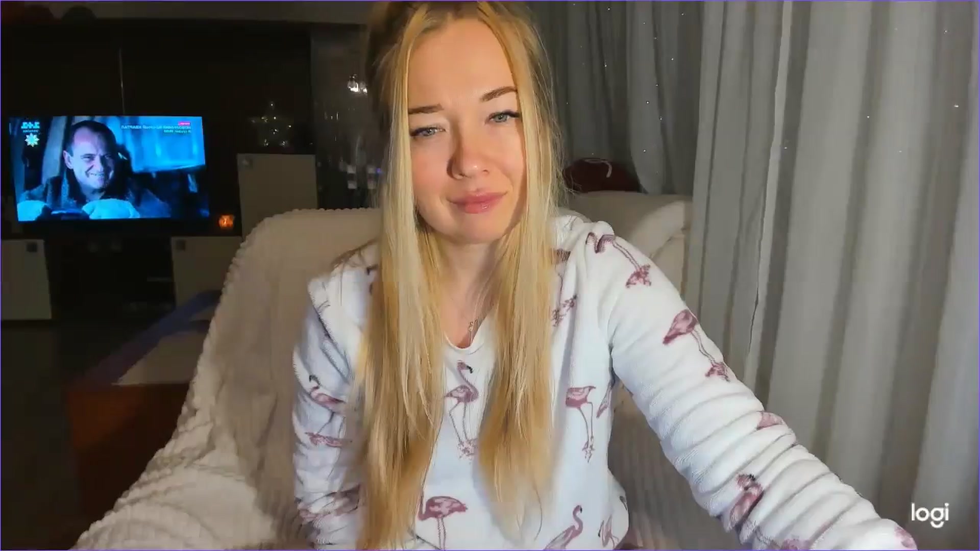 Gallery image thumbnail from FlamingoDream's myfreecams stream on, 12/28/2024, 02:43 image 5 of 20
