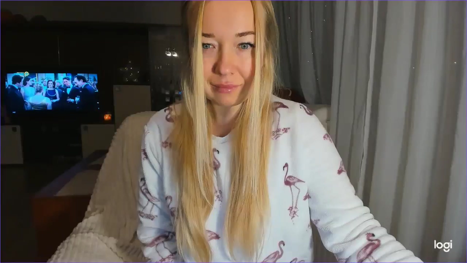 Gallery image thumbnail from FlamingoDream's myfreecams stream on, 12/28/2024, 03:25 image 17 of 20