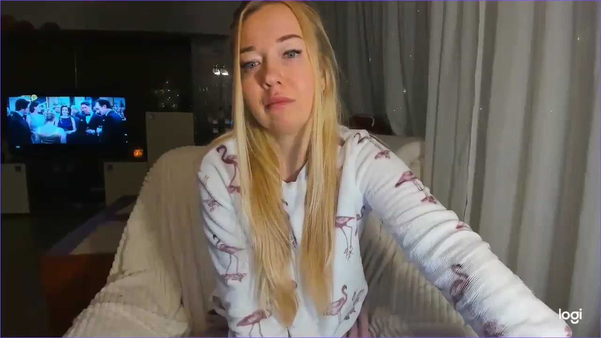 Gallery image thumbnail from FlamingoDream's myfreecams stream on, 12/28/2024, 03:42 image 19 of 20