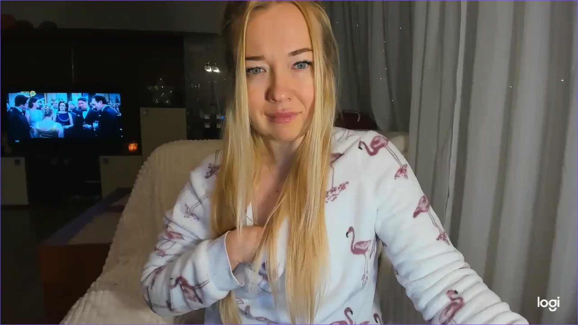 Gallery image thumbnail from FlamingoDream's myfreecams stream on, 12/28/2024, 03:42 image 12 of 20