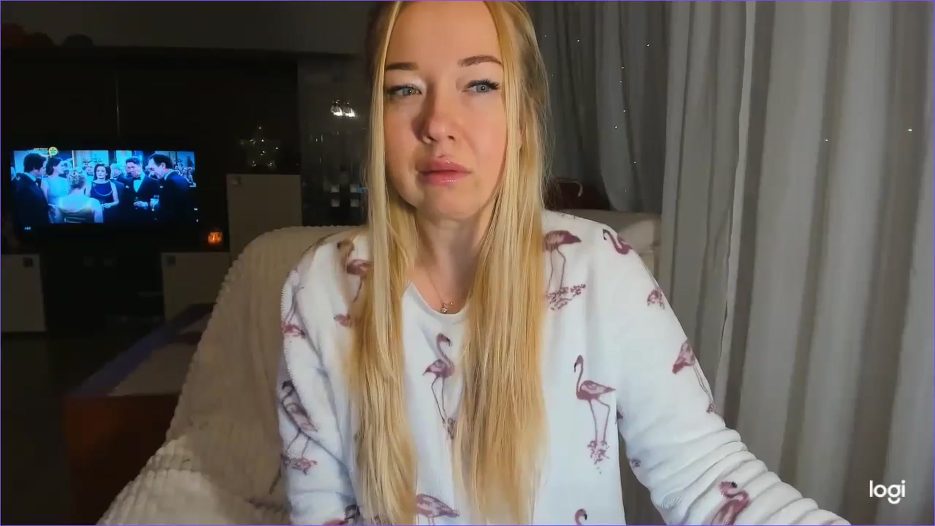 Gallery image thumbnail from FlamingoDream's myfreecams stream on, 12/28/2024, 03:42 image 10 of 20