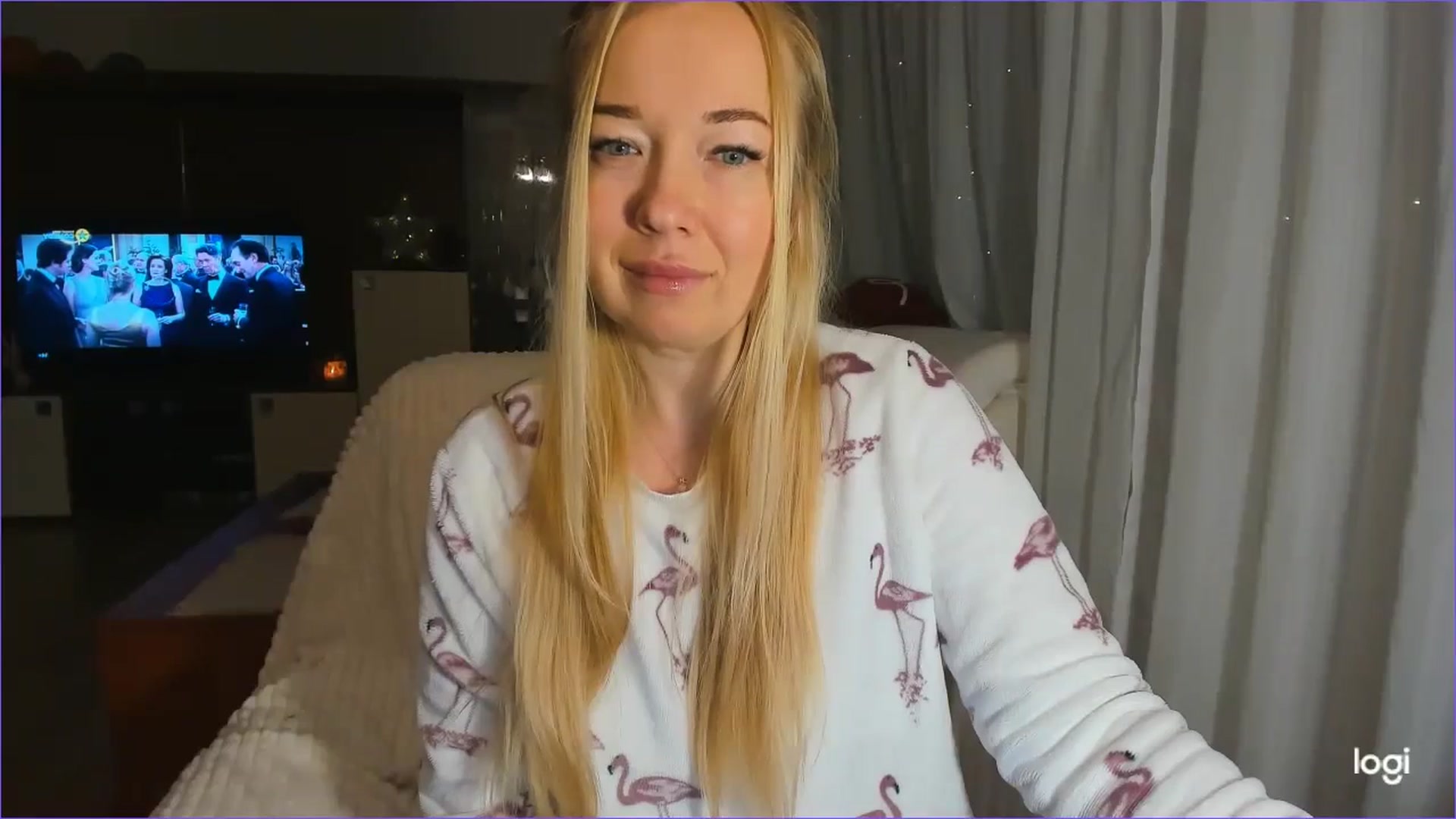 Gallery image thumbnail from FlamingoDream's myfreecams stream on, 12/28/2024, 03:42 image 6 of 20