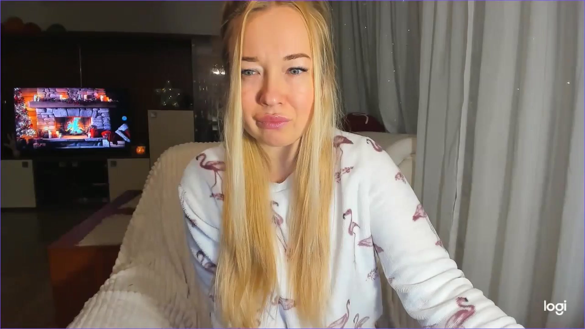 Gallery image thumbnail from FlamingoDream's myfreecams stream on, 12/28/2024, 04:35 image 18 of 20