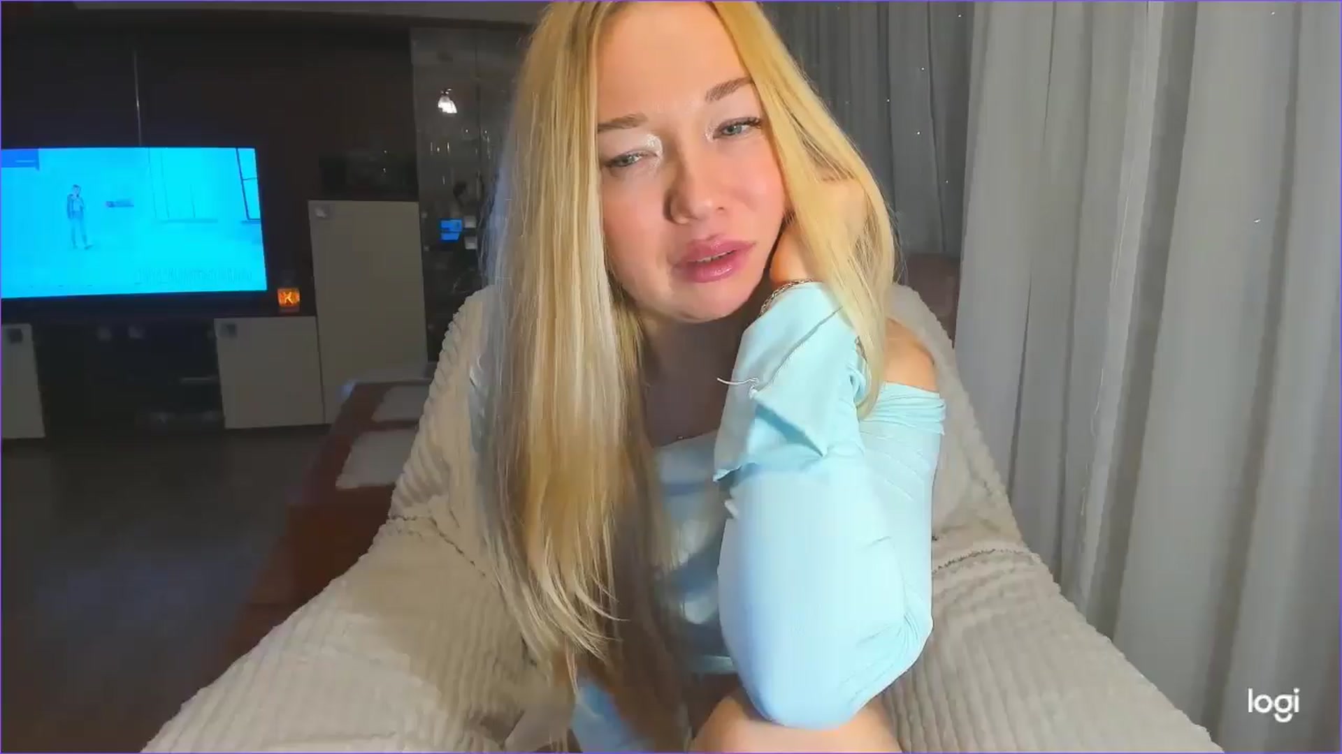 Gallery image thumbnail from FlamingoDream's myfreecams stream on, 01/07/2025, 02:39 image 6 of 20