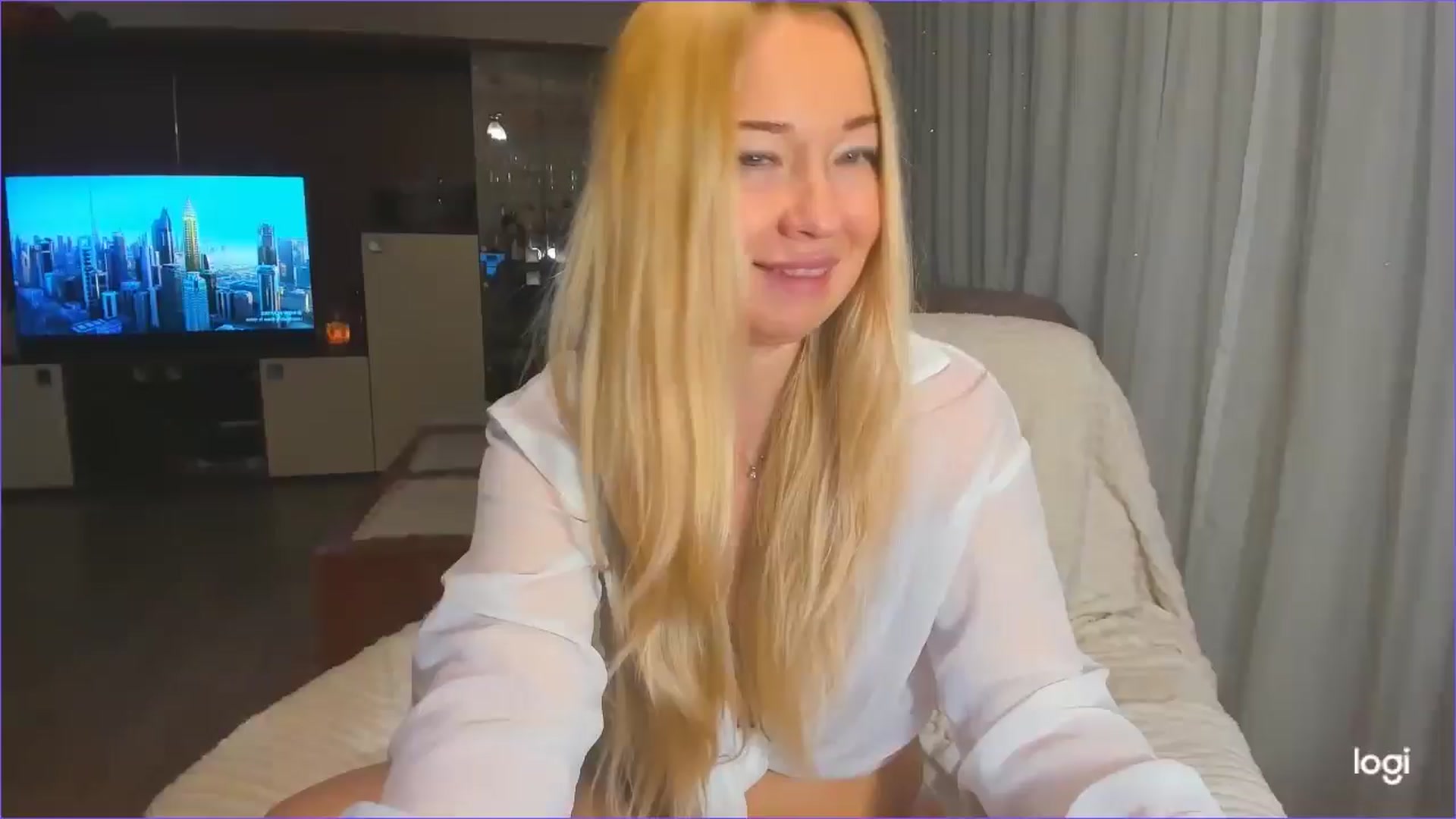 Gallery image thumbnail from FlamingoDream's myfreecams stream on, 01/09/2025, 01:15 image 2 of 20