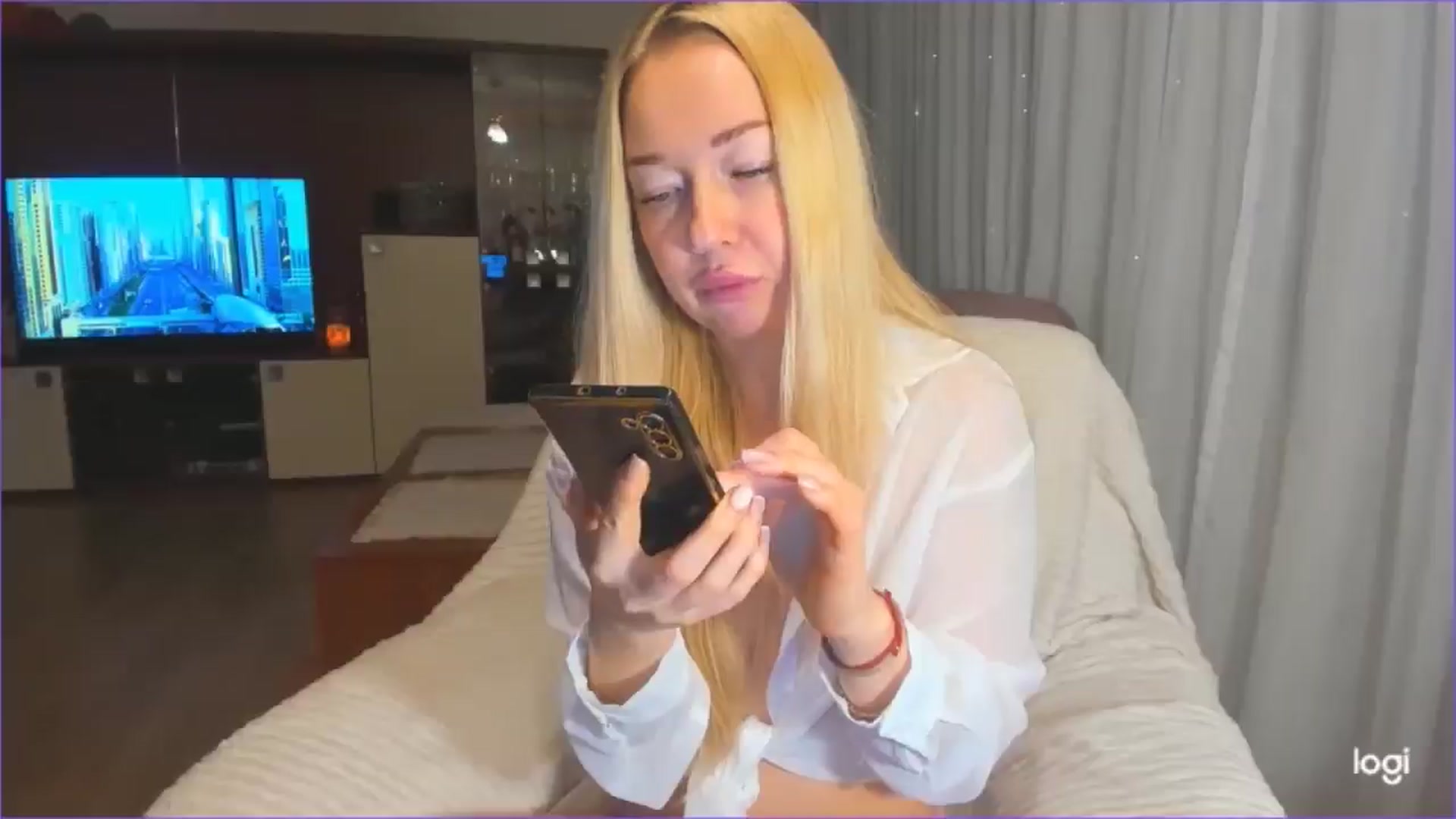 Gallery image thumbnail from FlamingoDream's myfreecams stream on, 01/09/2025, 01:15 image 18 of 20