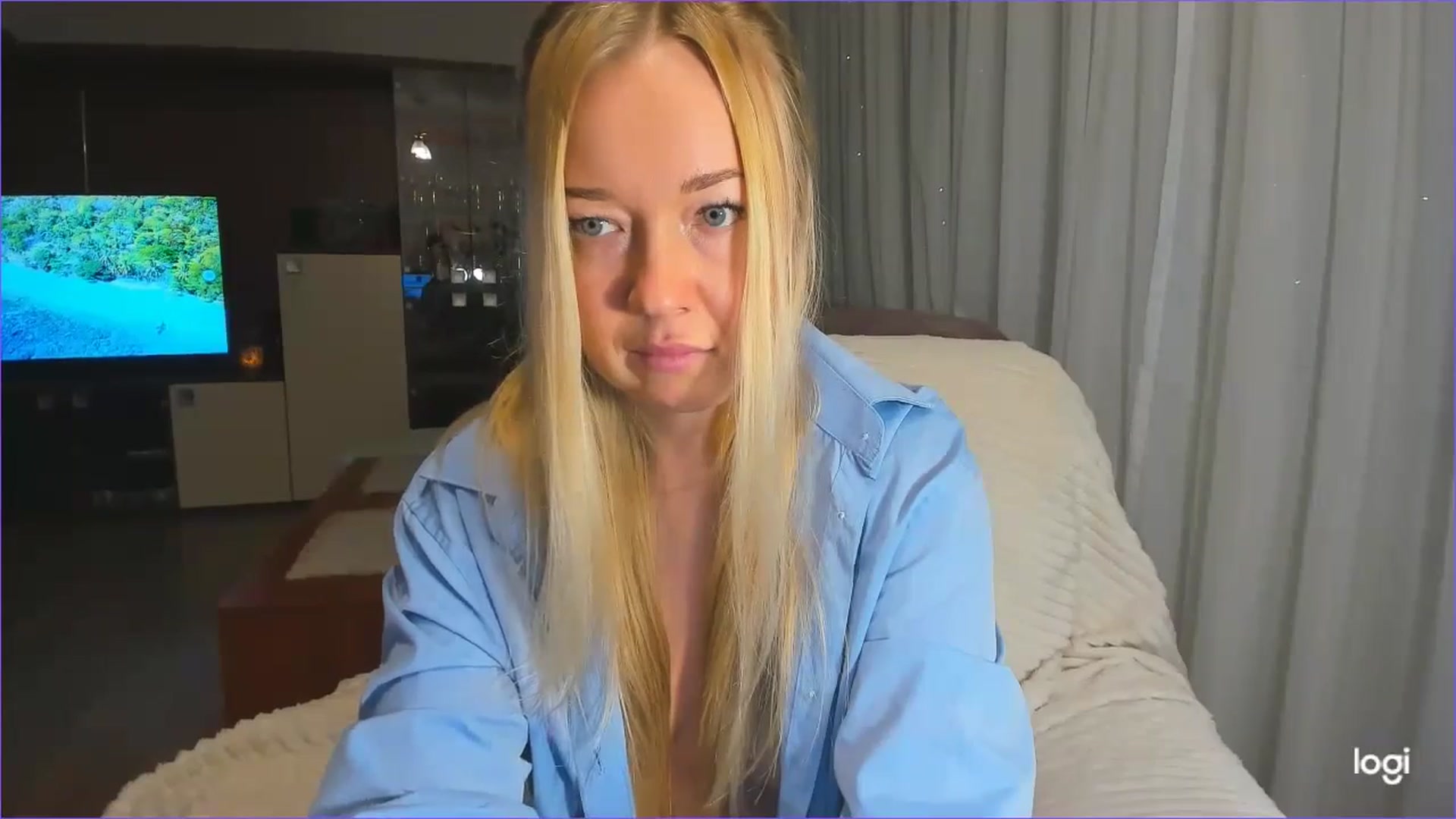 Gallery image thumbnail from FlamingoDream's myfreecams stream on, 01/10/2025, 03:38 image 2 of 20