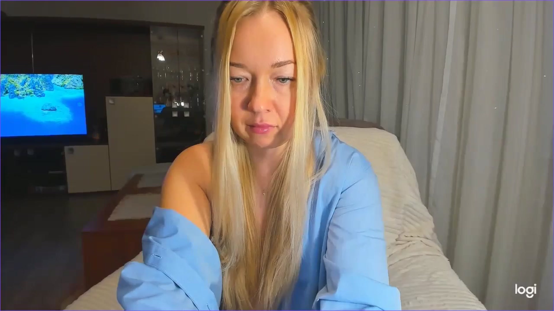 Gallery image thumbnail from FlamingoDream's myfreecams stream on, 01/10/2025, 03:38 image 14 of 20