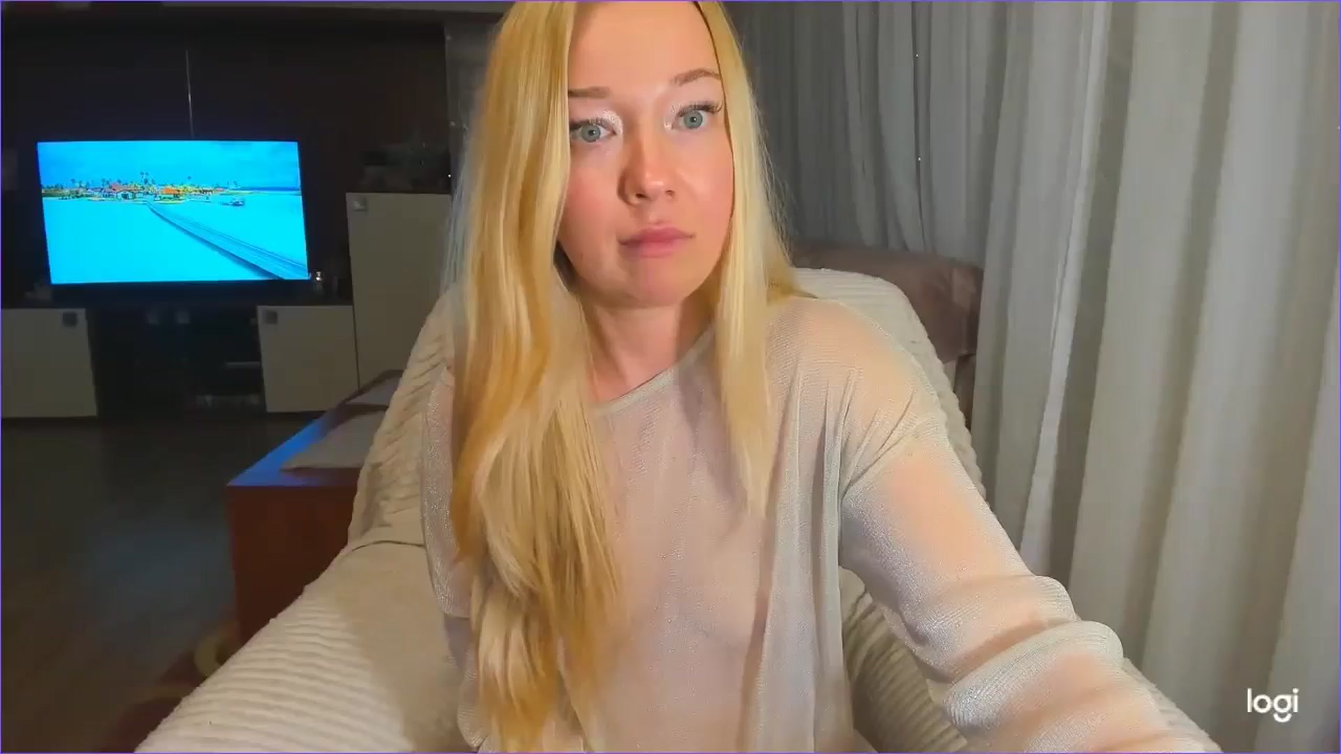 Gallery image thumbnail from FlamingoDream's myfreecams stream on, 01/14/2025, 24:28 image 3 of 20
