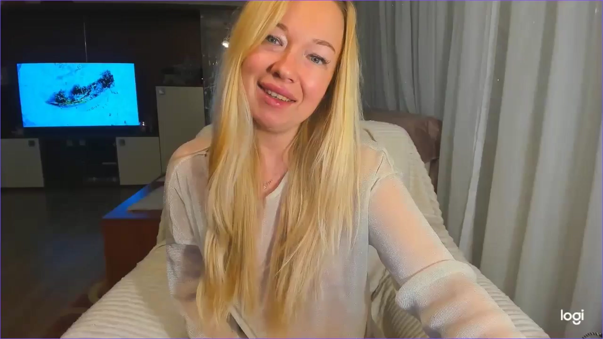 Gallery image thumbnail from FlamingoDream's myfreecams stream on, 01/14/2025, 24:28 image 10 of 20