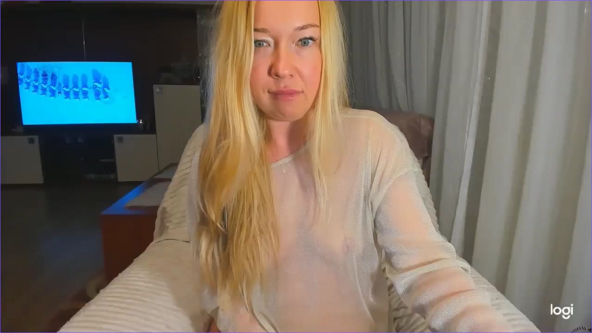 Gallery image thumbnail from FlamingoDream's myfreecams stream on, 01/14/2025, 24:28 image 16 of 20