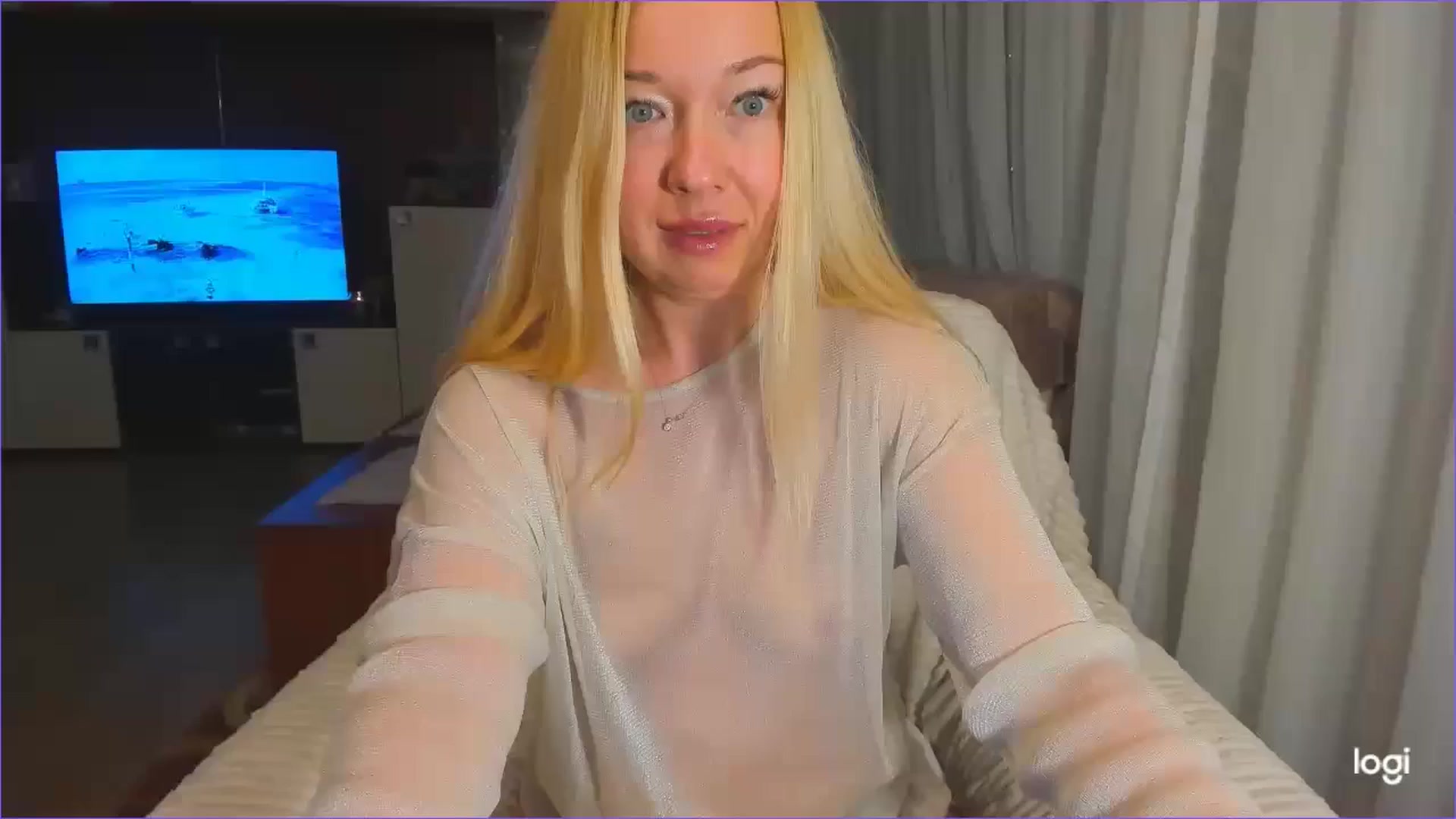 Gallery image thumbnail from FlamingoDream's myfreecams stream on, 01/14/2025, 02:18 image 10 of 20