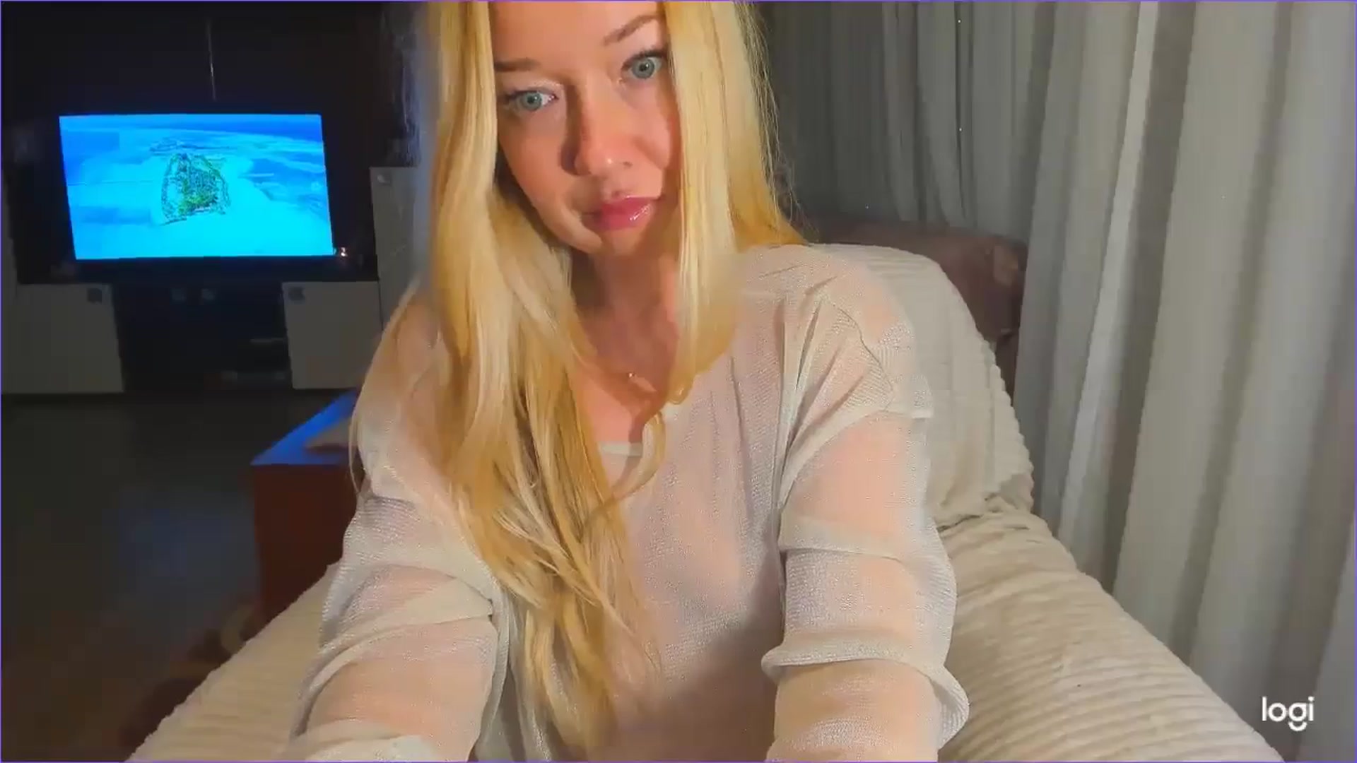 Gallery image thumbnail from FlamingoDream's myfreecams stream on, 01/14/2025, 02:18 image 19 of 20