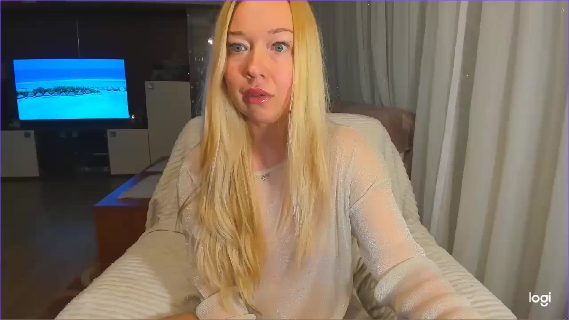 Gallery image thumbnail from FlamingoDream's myfreecams stream on, 01/14/2025, 02:18 image 6 of 20