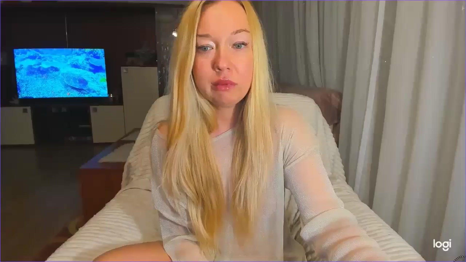 Gallery image thumbnail from FlamingoDream's myfreecams stream on, 01/14/2025, 02:18 image 3 of 20