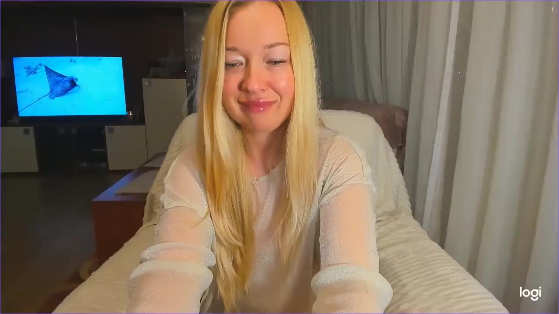 Gallery image thumbnail from FlamingoDream's myfreecams stream on, 01/14/2025, 02:18 image 9 of 20