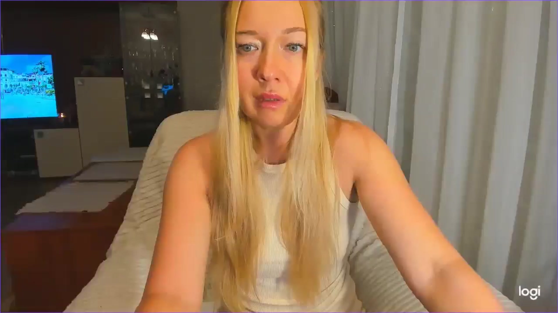 Gallery image thumbnail from FlamingoDream's myfreecams stream on, 01/15/2025, 24:21 image 20 of 20