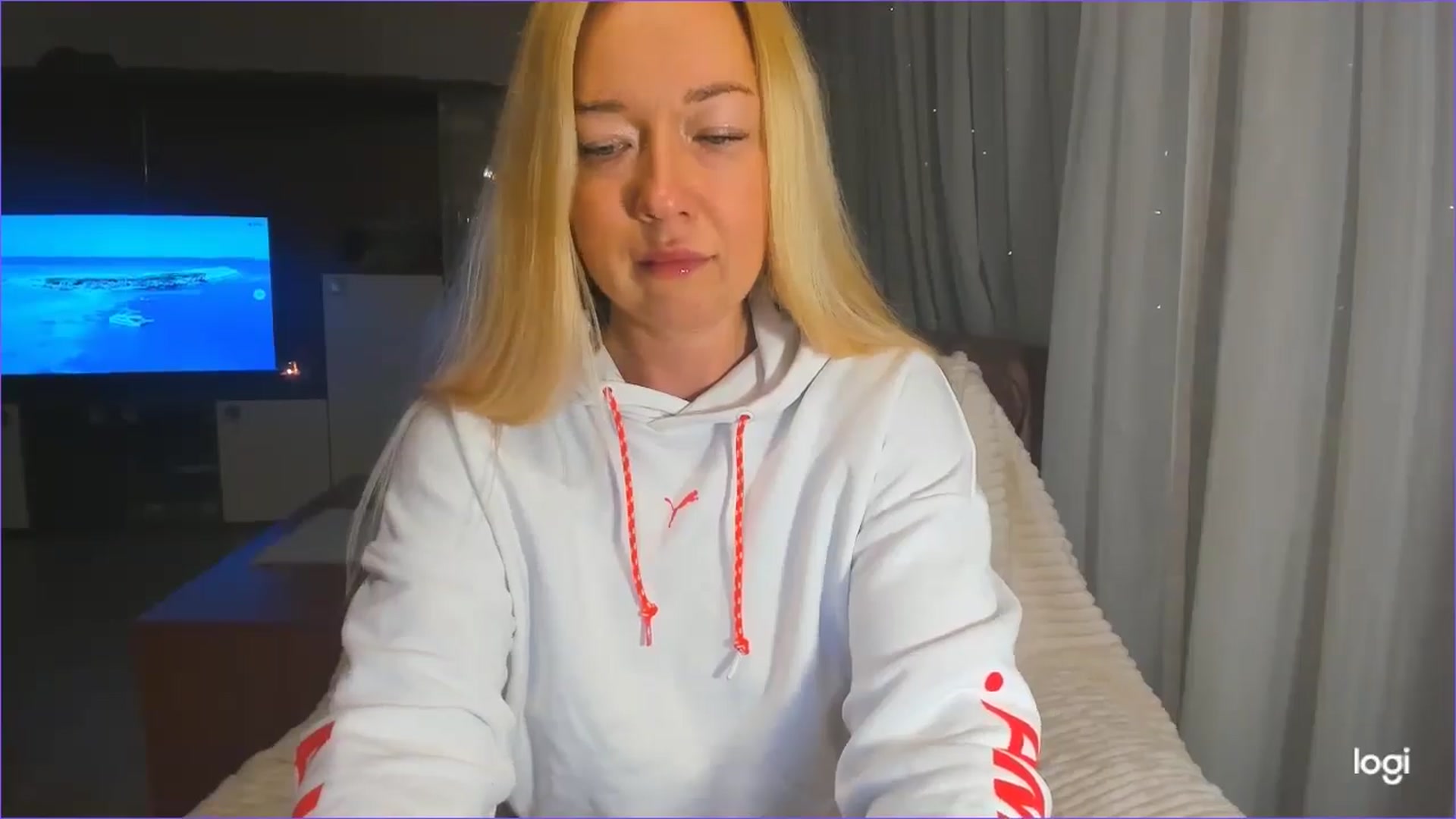 Gallery image thumbnail from FlamingoDream's myfreecams stream on, 01/16/2025, 22:35 image 5 of 20