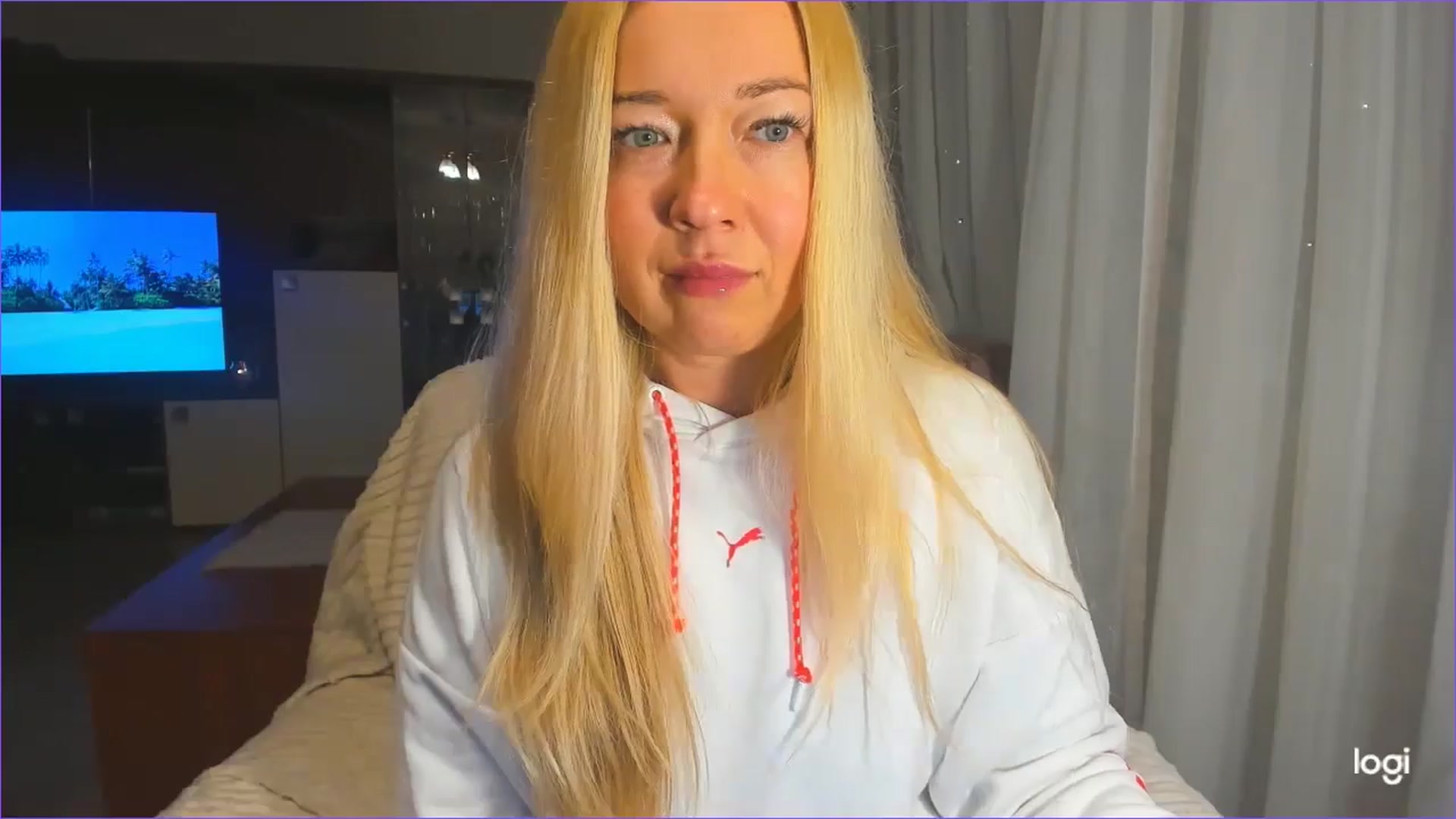 Gallery image thumbnail from FlamingoDream's myfreecams stream on, 01/16/2025, 23:39 image 18 of 20