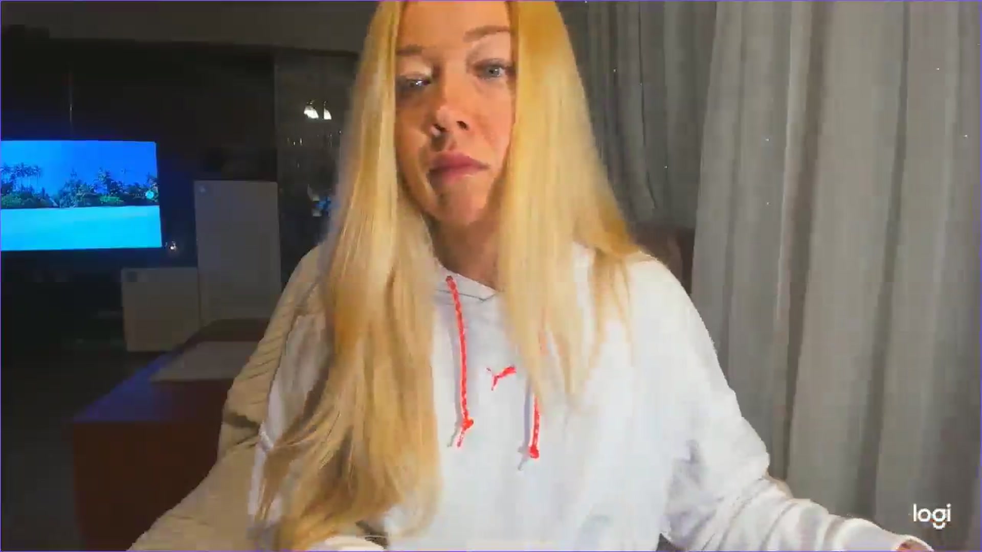 Gallery image thumbnail from FlamingoDream's myfreecams stream on, 01/17/2025, 24:18 image 20 of 20